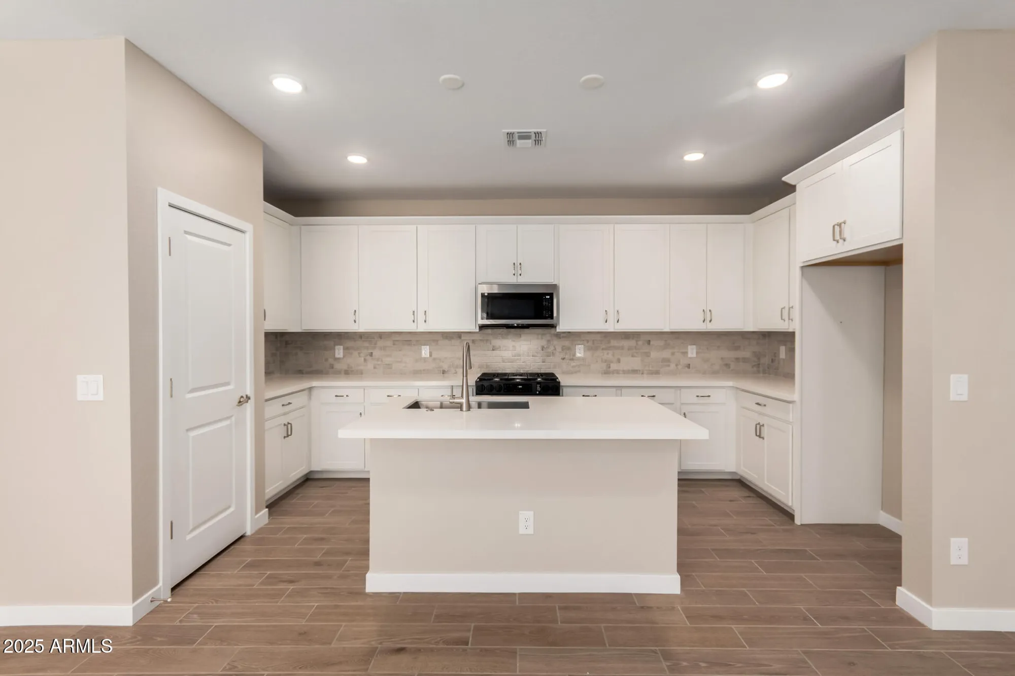 Property Slideshow image 11 of 32 | 5656 n 205th ln, Buckeye, AZ, 85396