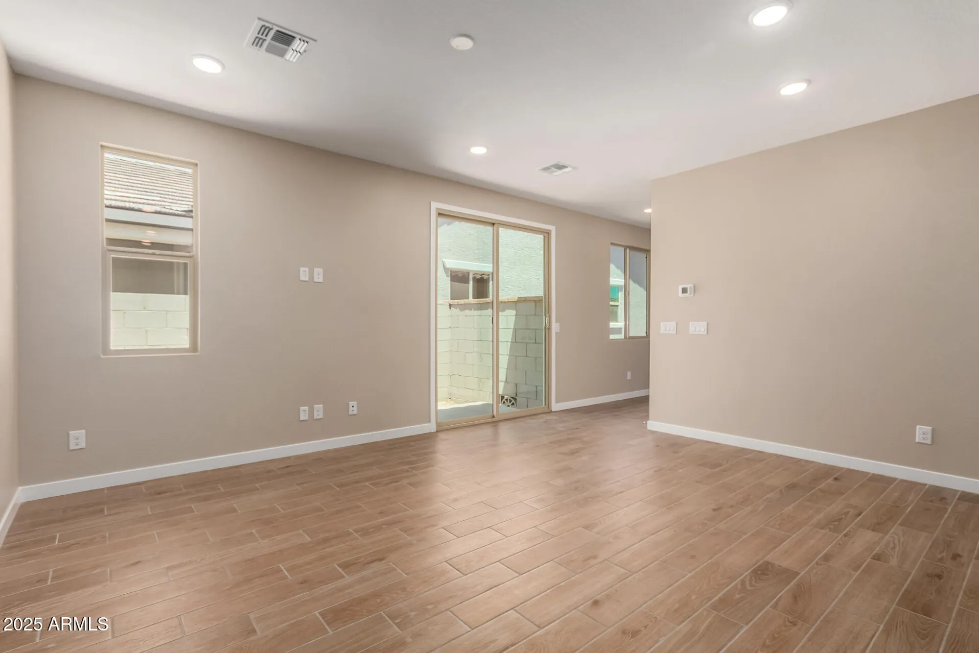 Property Slideshow image 8 of 32 | 5656 n 205th ln, Buckeye, AZ, 85396