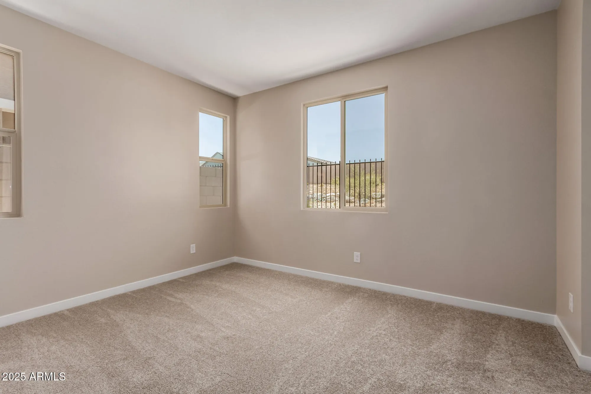 Property Slideshow image 16 of 32 | 5656 n 205th ln, Buckeye, AZ, 85396