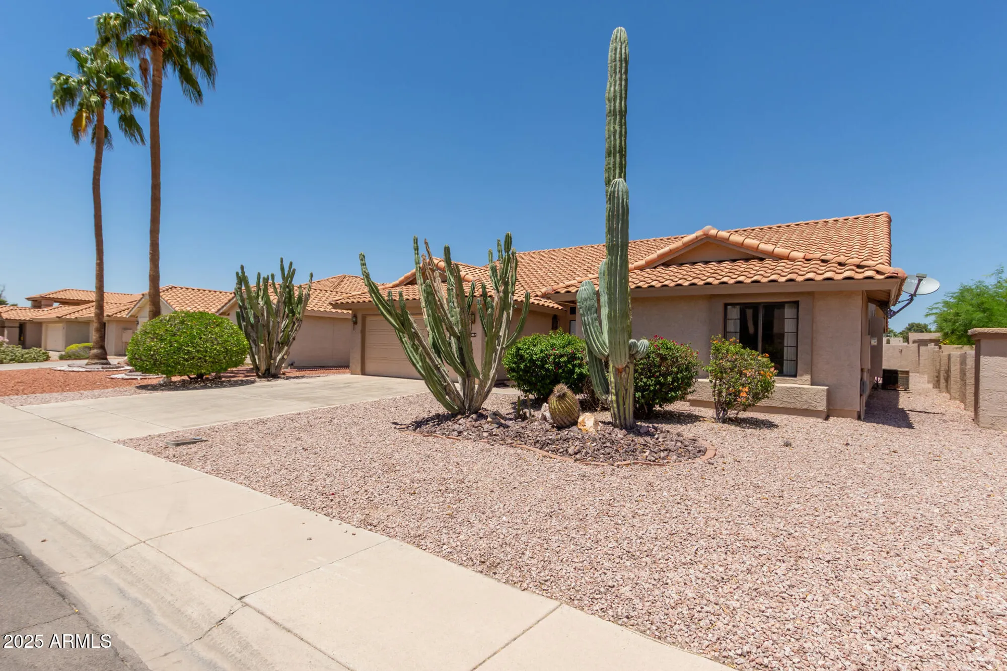 Property Slideshow image 5 of 36 | 9802 w rockwood dr, Peoria, AZ, 85382