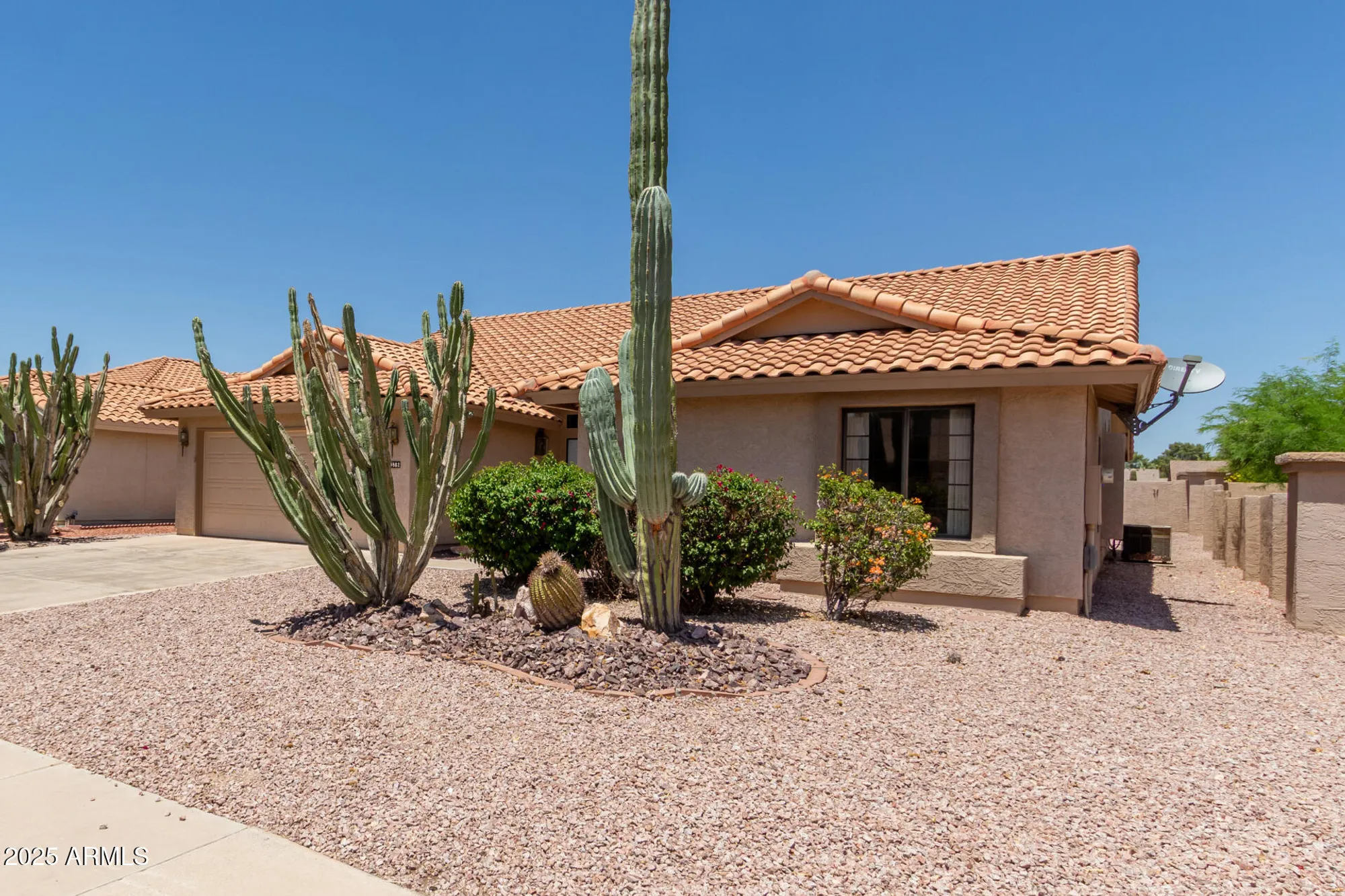 Property Slideshow image 6 of 36 | 9802 w rockwood dr, Peoria, AZ, 85382