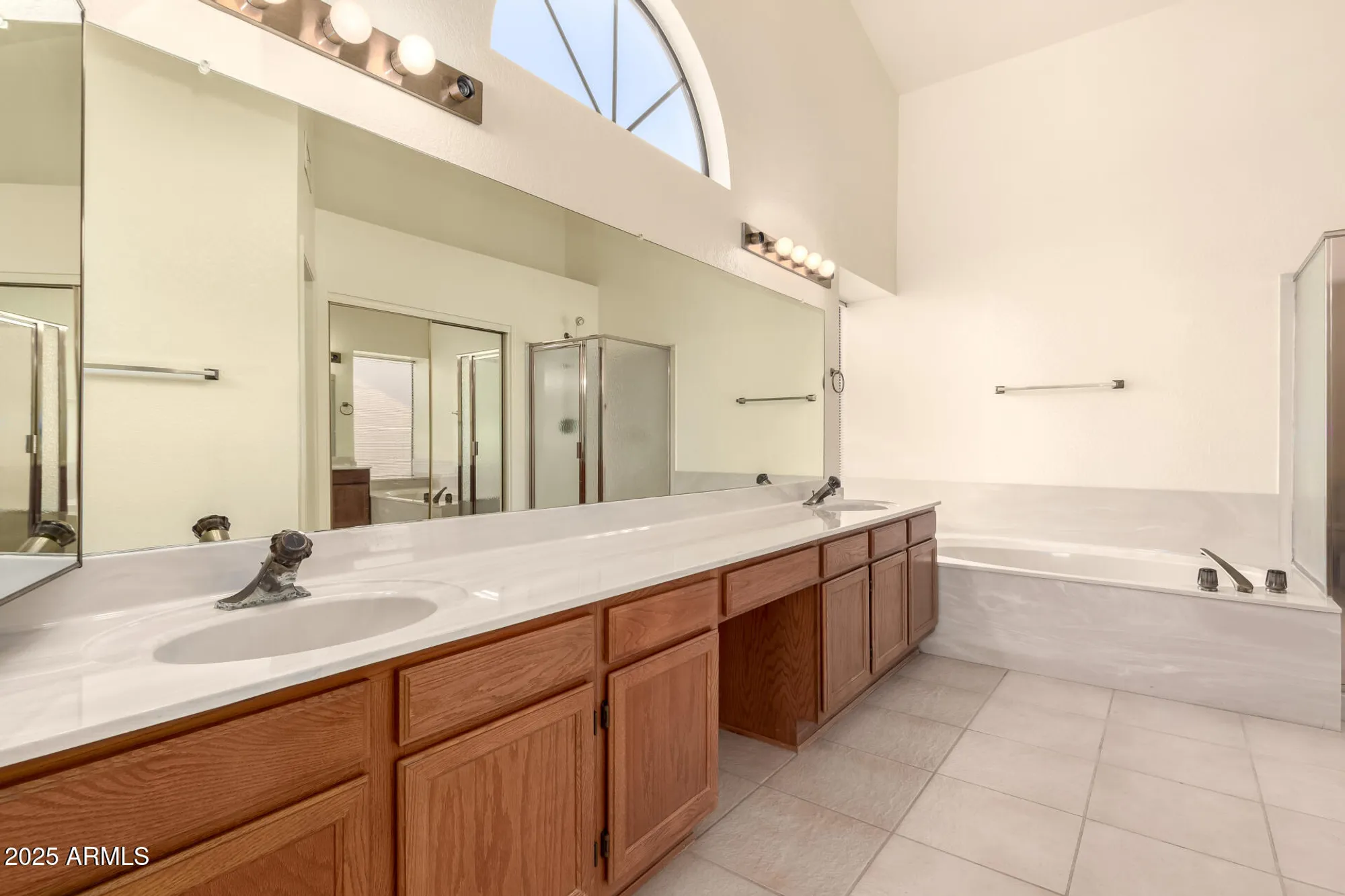 Property Slideshow image 22 of 36 | 9802 w rockwood dr, Peoria, AZ, 85382