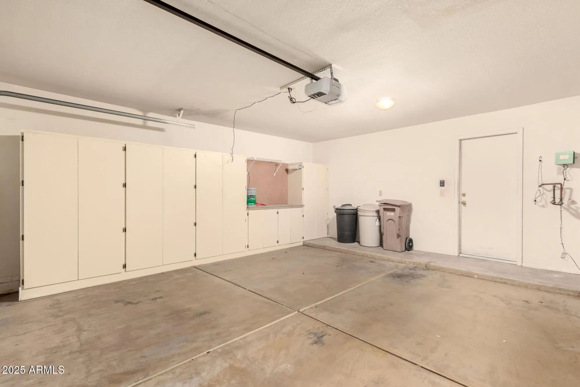 Property Slideshow image 32 of 36 | 9802 w rockwood dr, Peoria, AZ, 85382