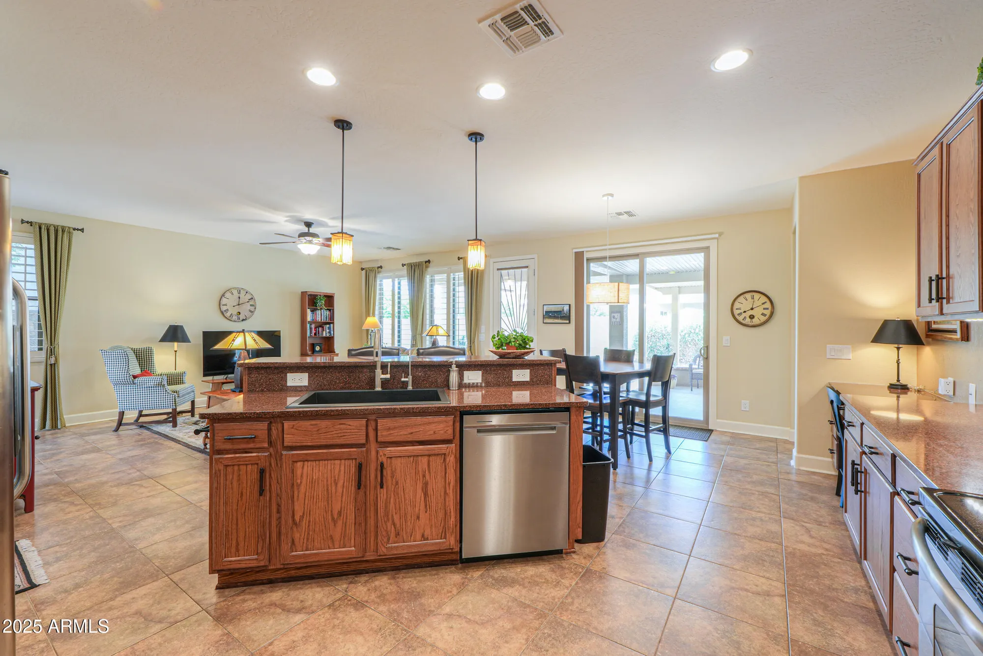 Property Slideshow image 12 of 36 | 5061 w tortoise dr, Eloy, AZ, 85131