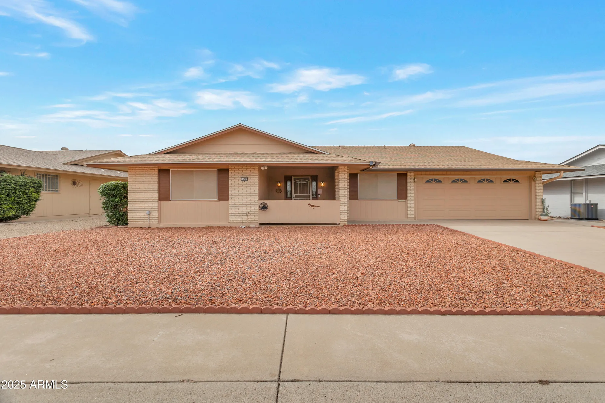 Property Slideshow image 1 of 31 | 10733 w saratoga cir, Sun City, AZ, 85351