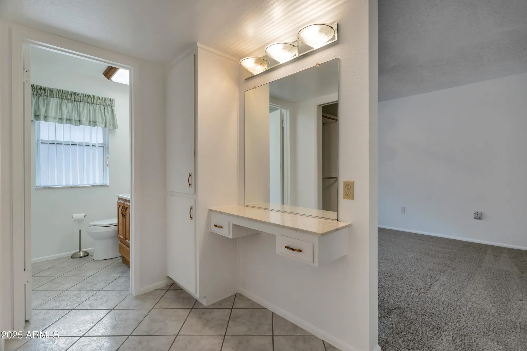 Property Slideshow image 16 of 31 | 10733 w saratoga cir, Sun City, AZ, 85351