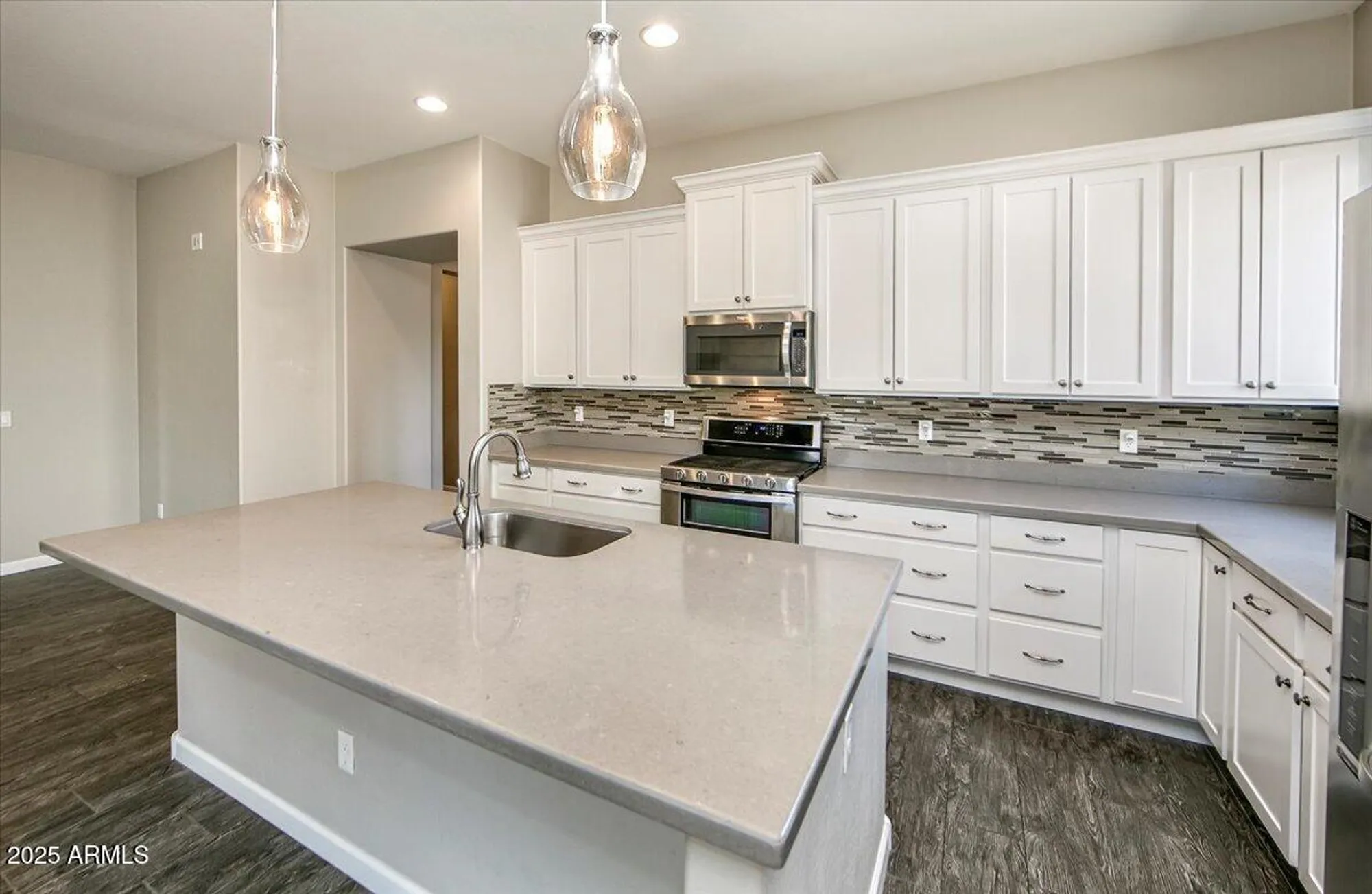 Property Slideshow image 4 of 57 | 7769 e lavender loop, Prescott Valley, AZ, 86315