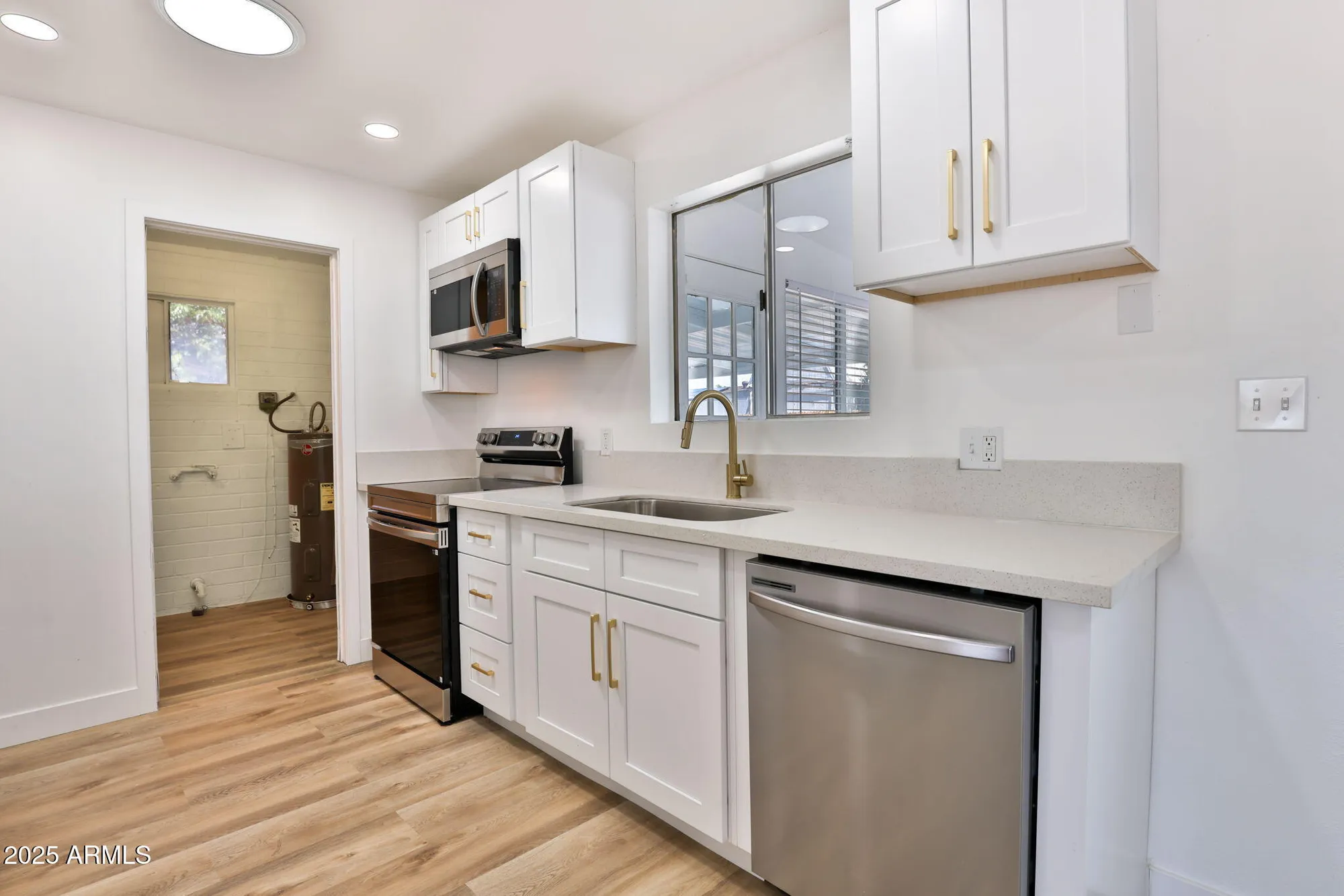 Property Slideshow image 8 of 25 | 5510 e dallas st, Mesa, AZ, 85205