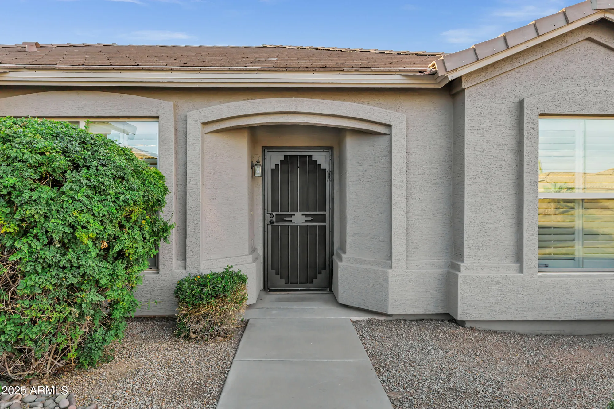 Property Slideshow image 9 of 66 | 3640 e torrey pines ln, Chandler, AZ, 85249