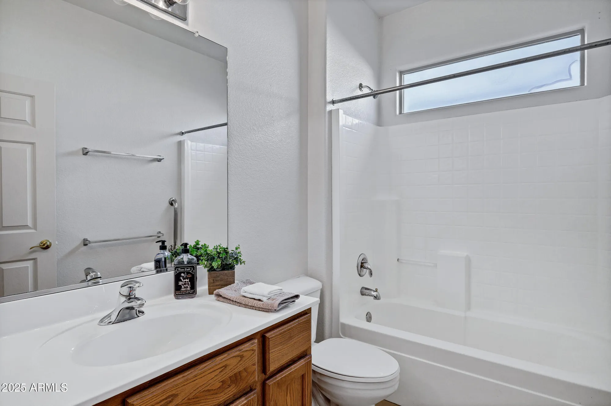 Property Slideshow image 37 of 66 | 3640 e torrey pines ln, Chandler, AZ, 85249