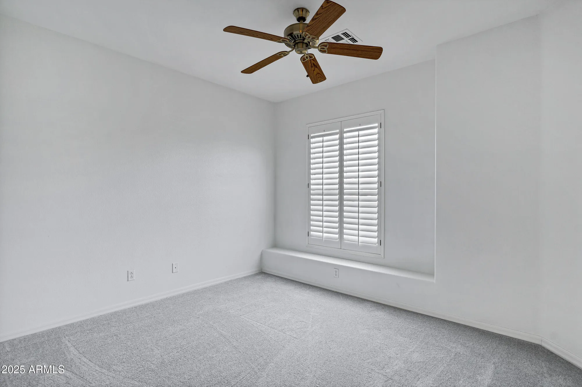 Property Slideshow image 35 of 66 | 3640 e torrey pines ln, Chandler, AZ, 85249