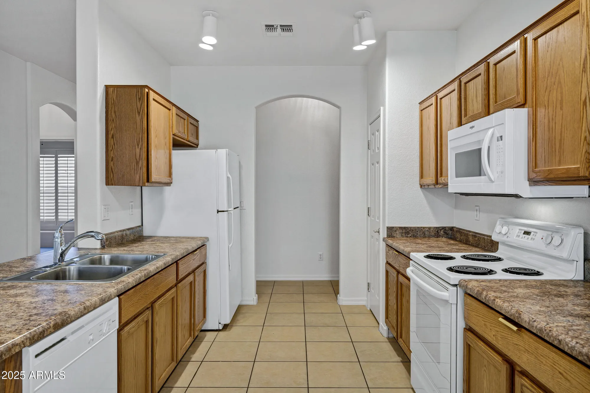 Property Slideshow image 15 of 66 | 3640 e torrey pines ln, Chandler, AZ, 85249