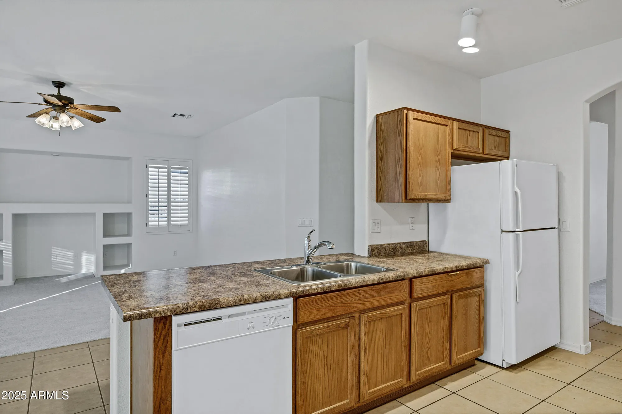 Property Slideshow image 18 of 66 | 3640 e torrey pines ln, Chandler, AZ, 85249
