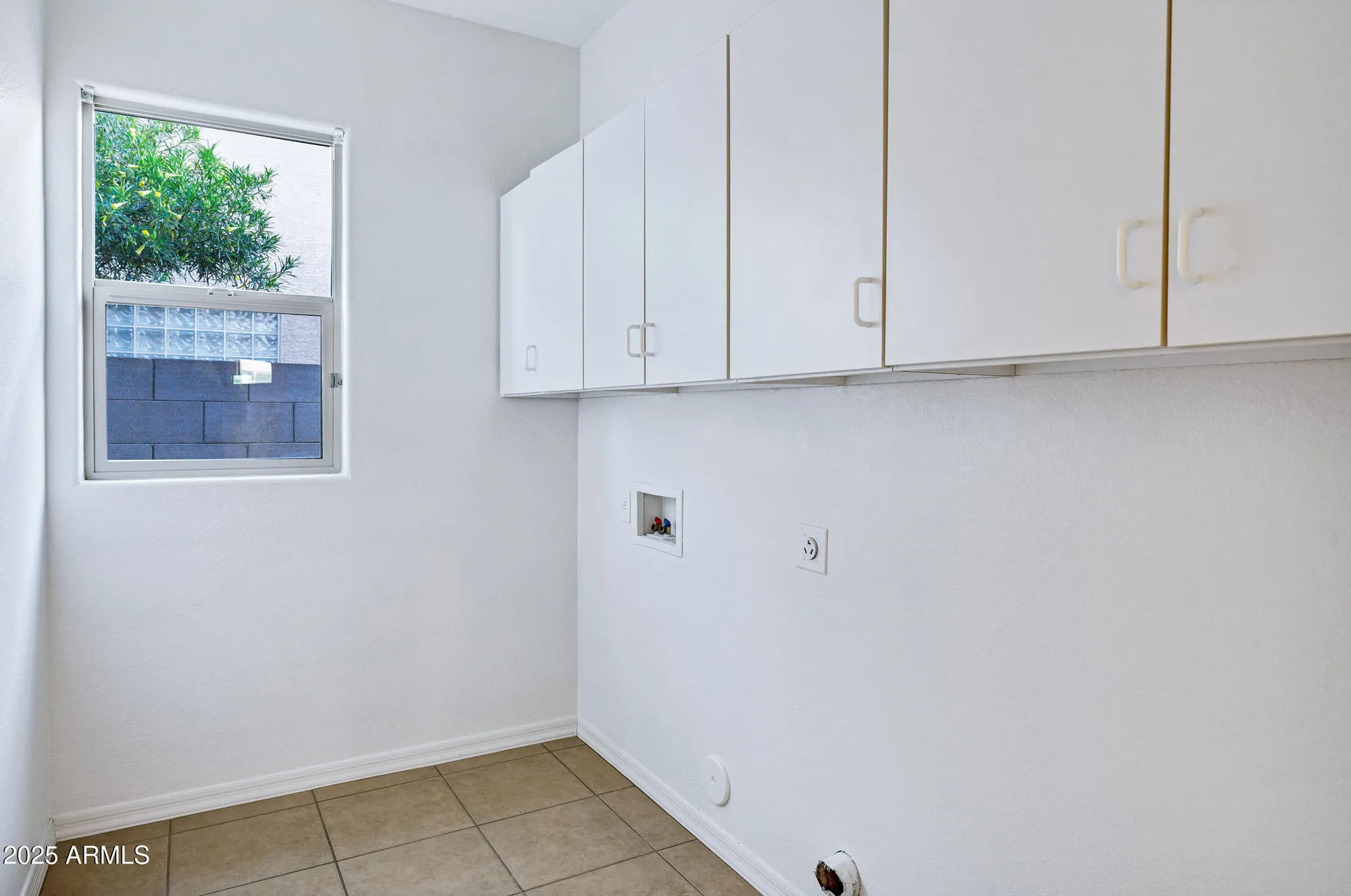 Property Slideshow image 38 of 66 | 3640 e torrey pines ln, Chandler, AZ, 85249