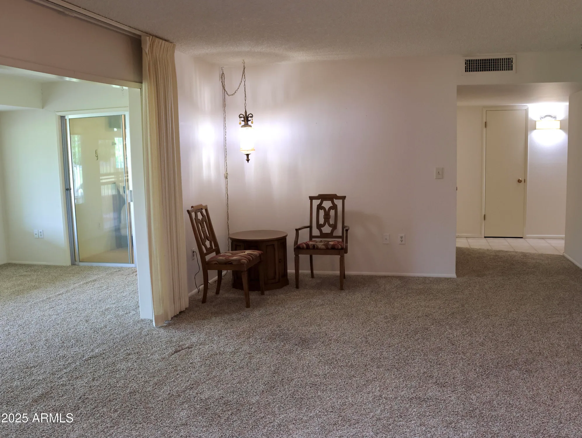 Property Slideshow image 4 of 22 | 10428 w camelot cir, Sun City, AZ, 85351