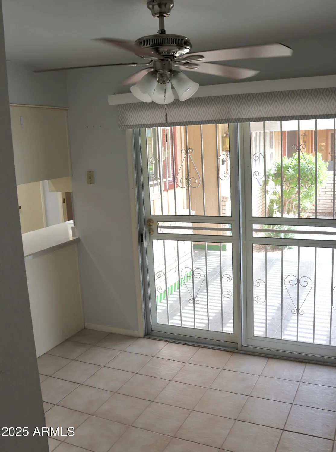 Property Slideshow image 7 of 22 | 10428 w camelot cir, Sun City, AZ, 85351