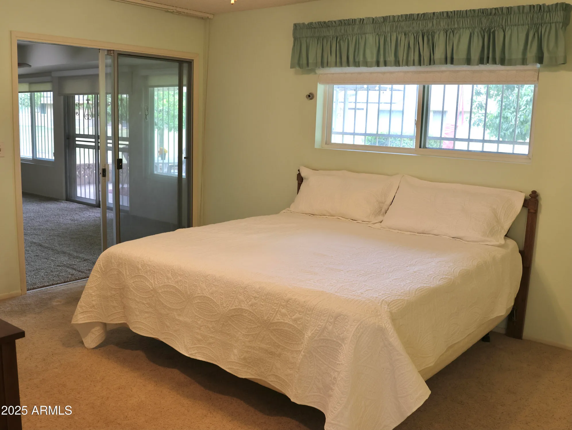 Property Slideshow image 12 of 22 | 10428 w camelot cir, Sun City, AZ, 85351