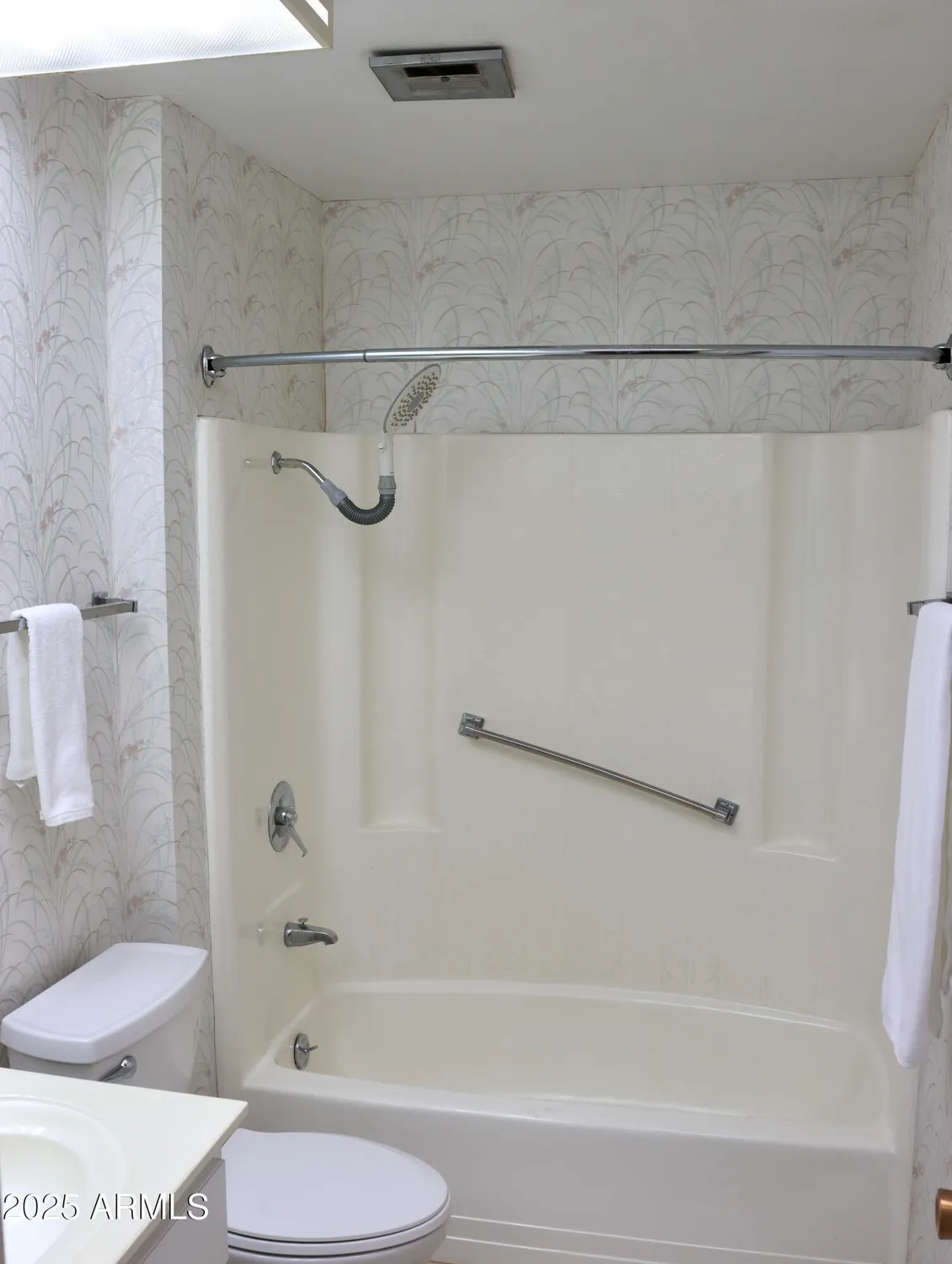 Property Slideshow image 18 of 22 | 10428 w camelot cir, Sun City, AZ, 85351