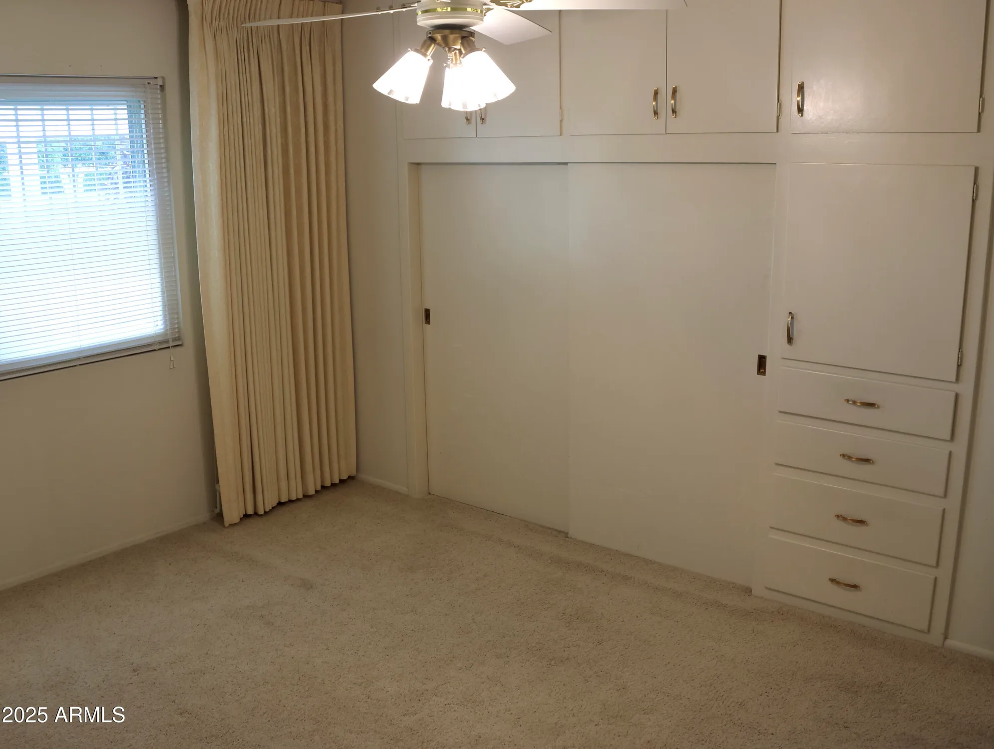 Property Slideshow image 17 of 22 | 10428 w camelot cir, Sun City, AZ, 85351