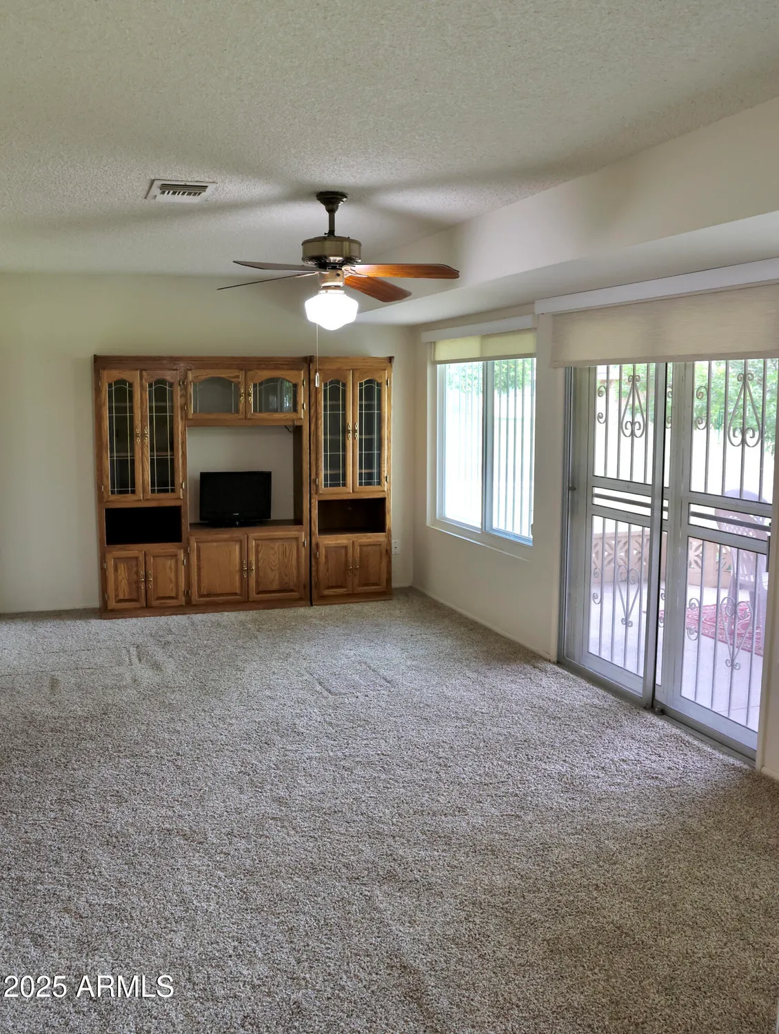 Property Slideshow image 10 of 22 | 10428 w camelot cir, Sun City, AZ, 85351