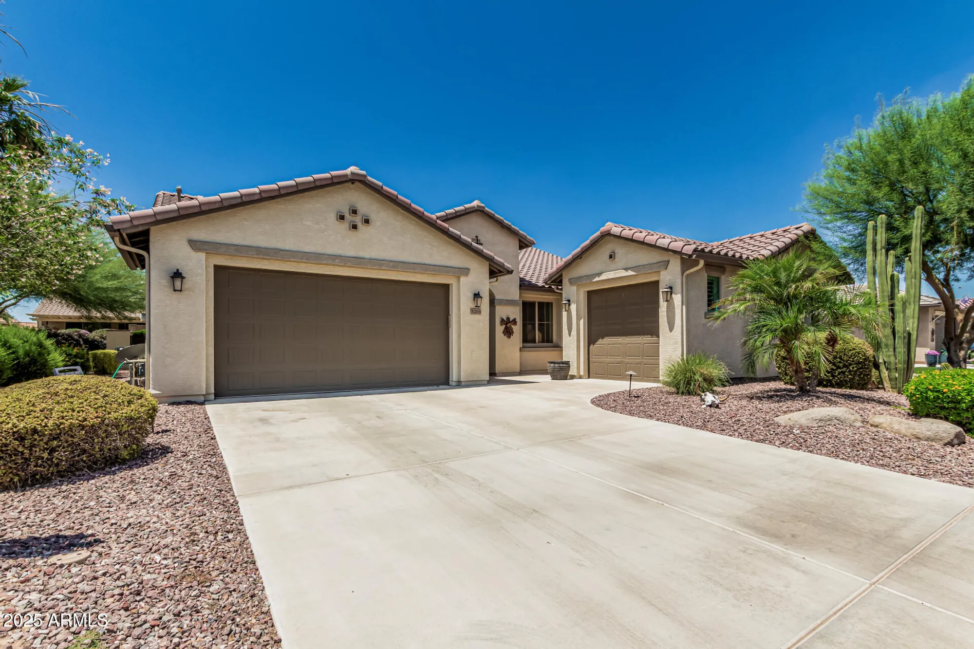 Property Slideshow image 3 of 52 | 5261 n arrowhead dr, Eloy, AZ, 85131