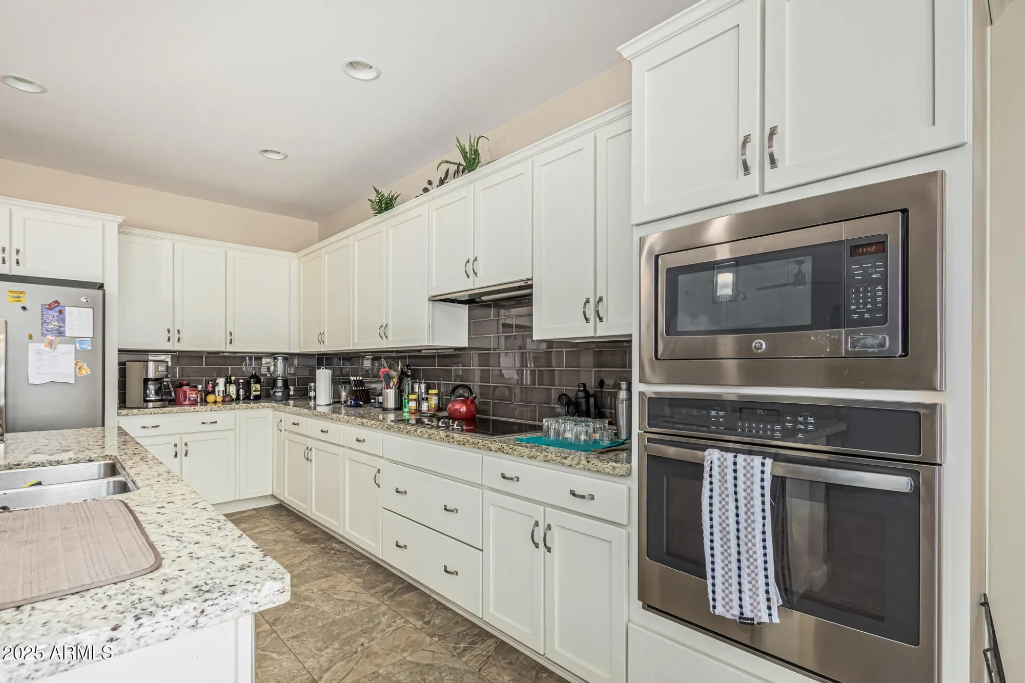 Property Slideshow image 14 of 52 | 5261 n arrowhead dr, Eloy, AZ, 85131