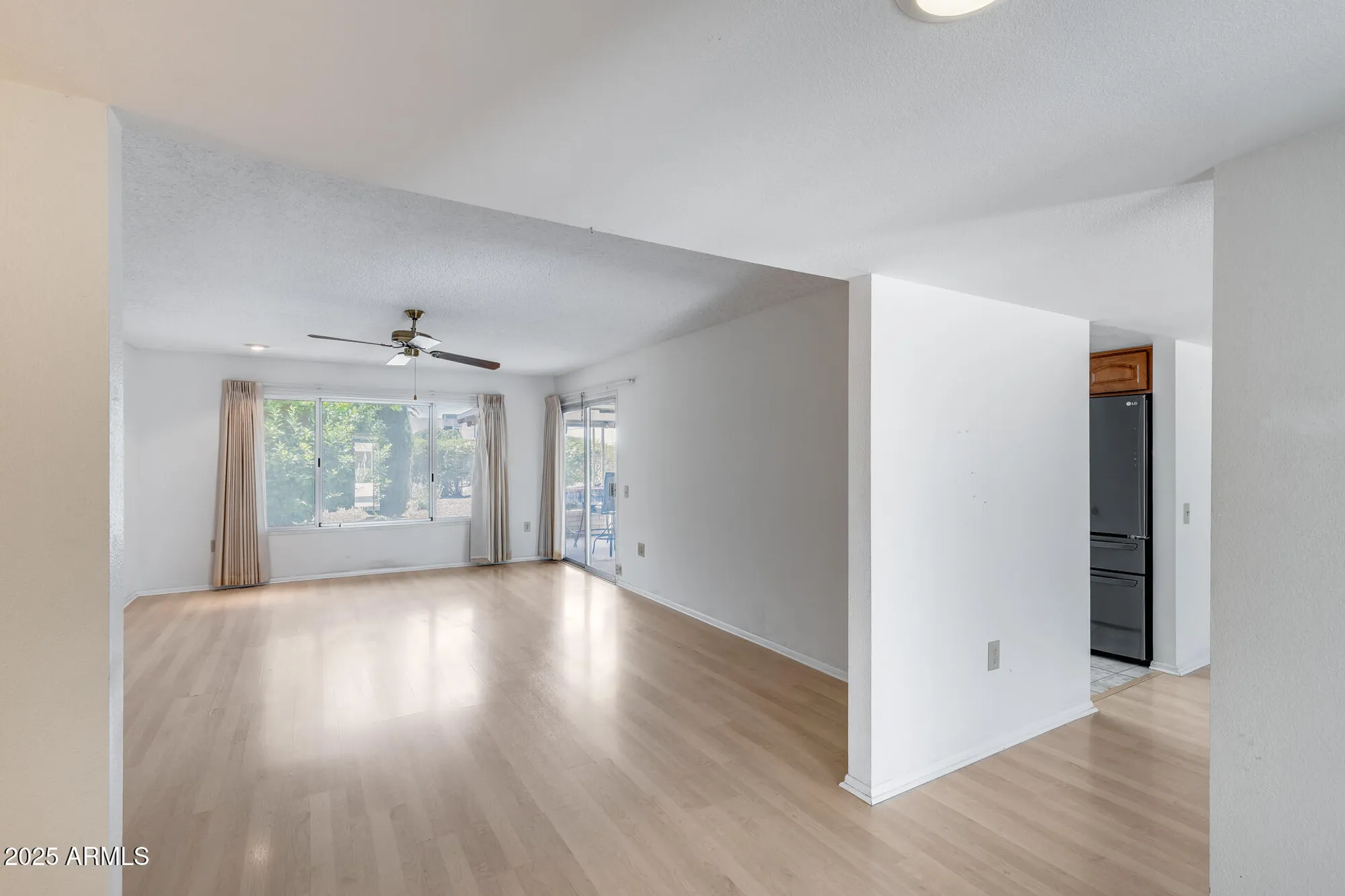 Property Slideshow image 10 of 41 | 9839 w cedar dr, Sun City, AZ, 85351