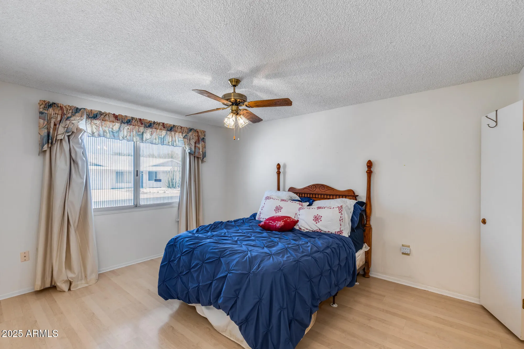 Property Slideshow image 16 of 41 | 9839 w cedar dr, Sun City, AZ, 85351