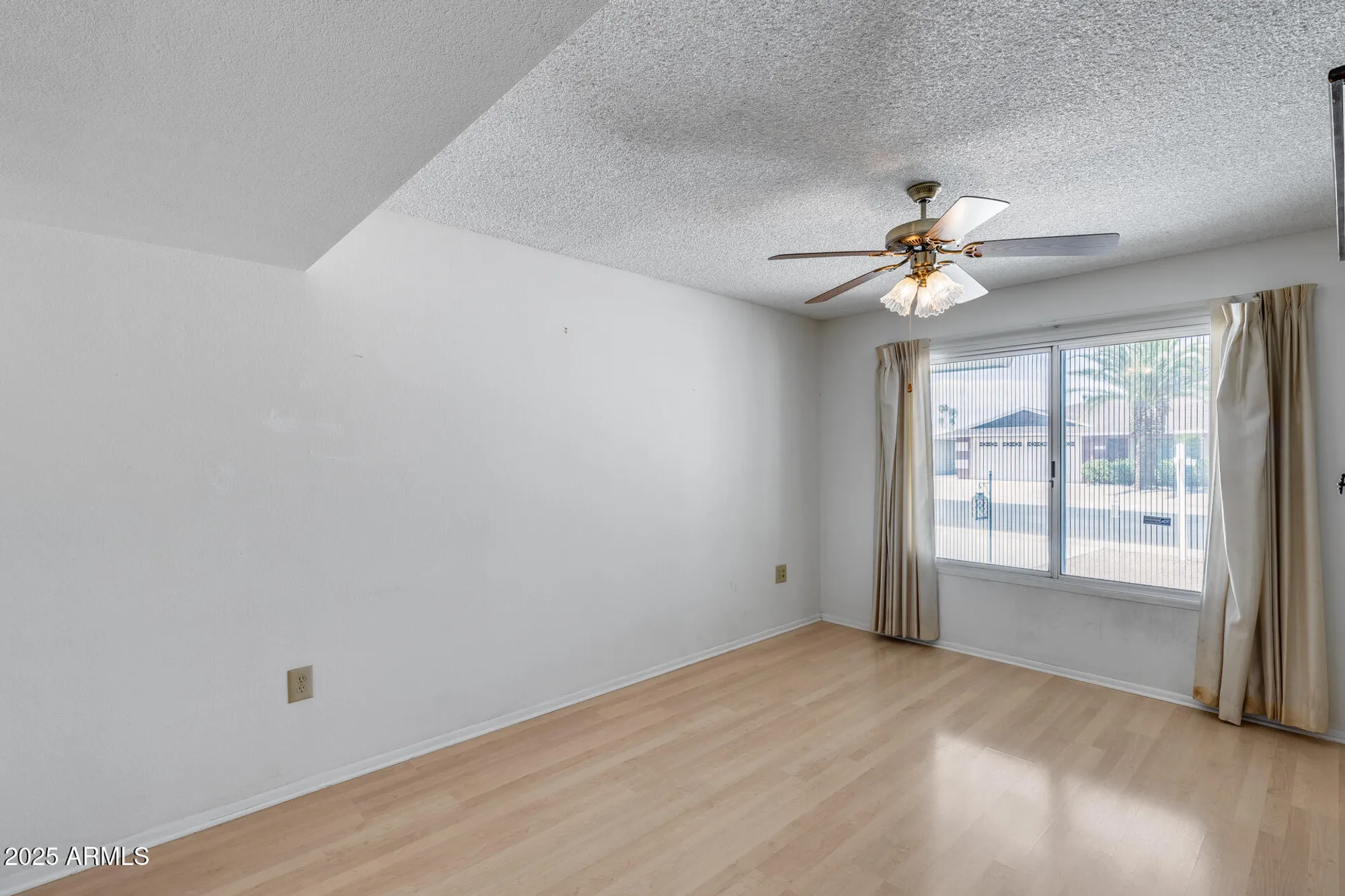 Property Slideshow image 26 of 41 | 9839 w cedar dr, Sun City, AZ, 85351