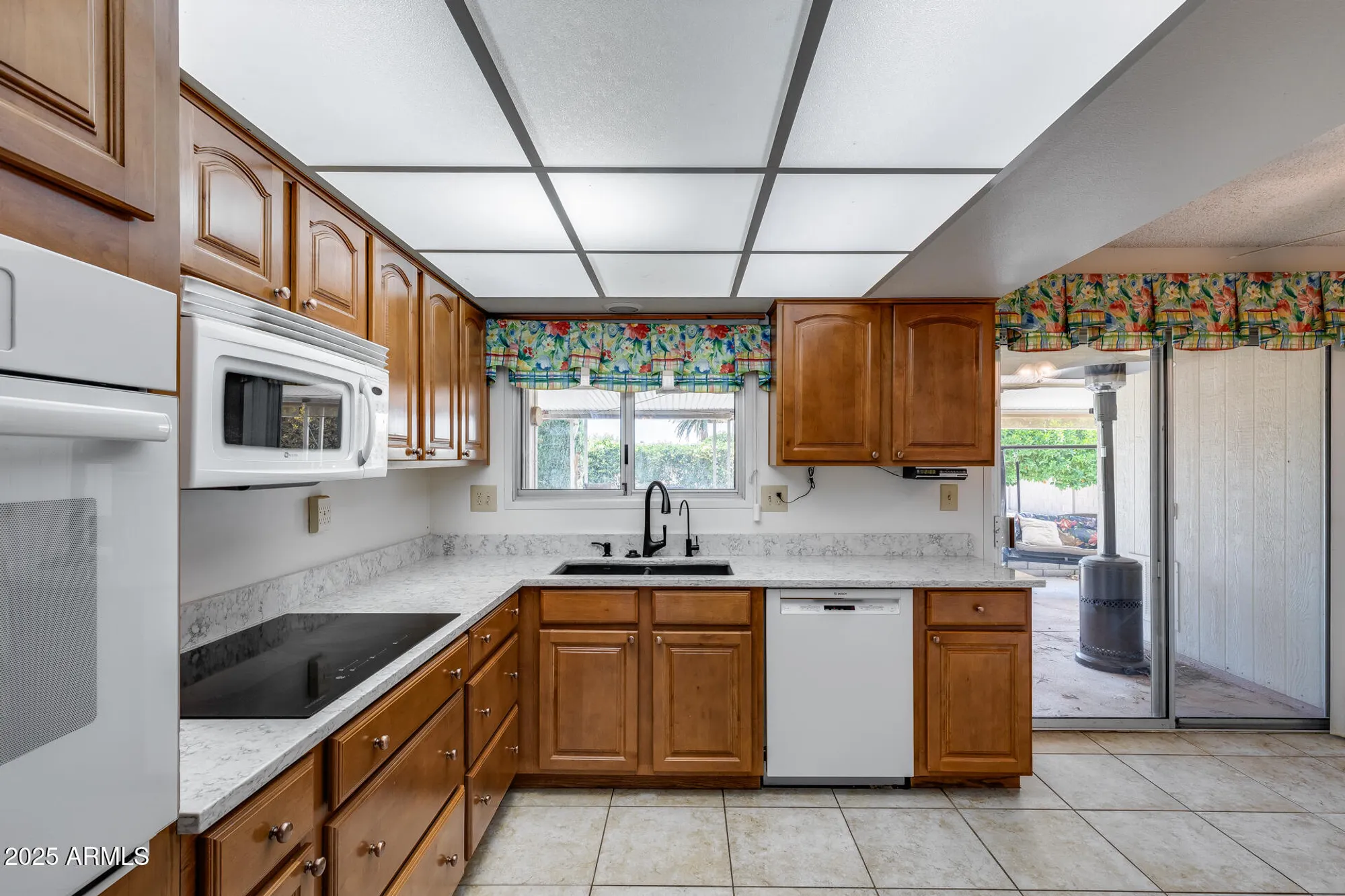 Property Slideshow image 3 of 41 | 9839 w cedar dr, Sun City, AZ, 85351