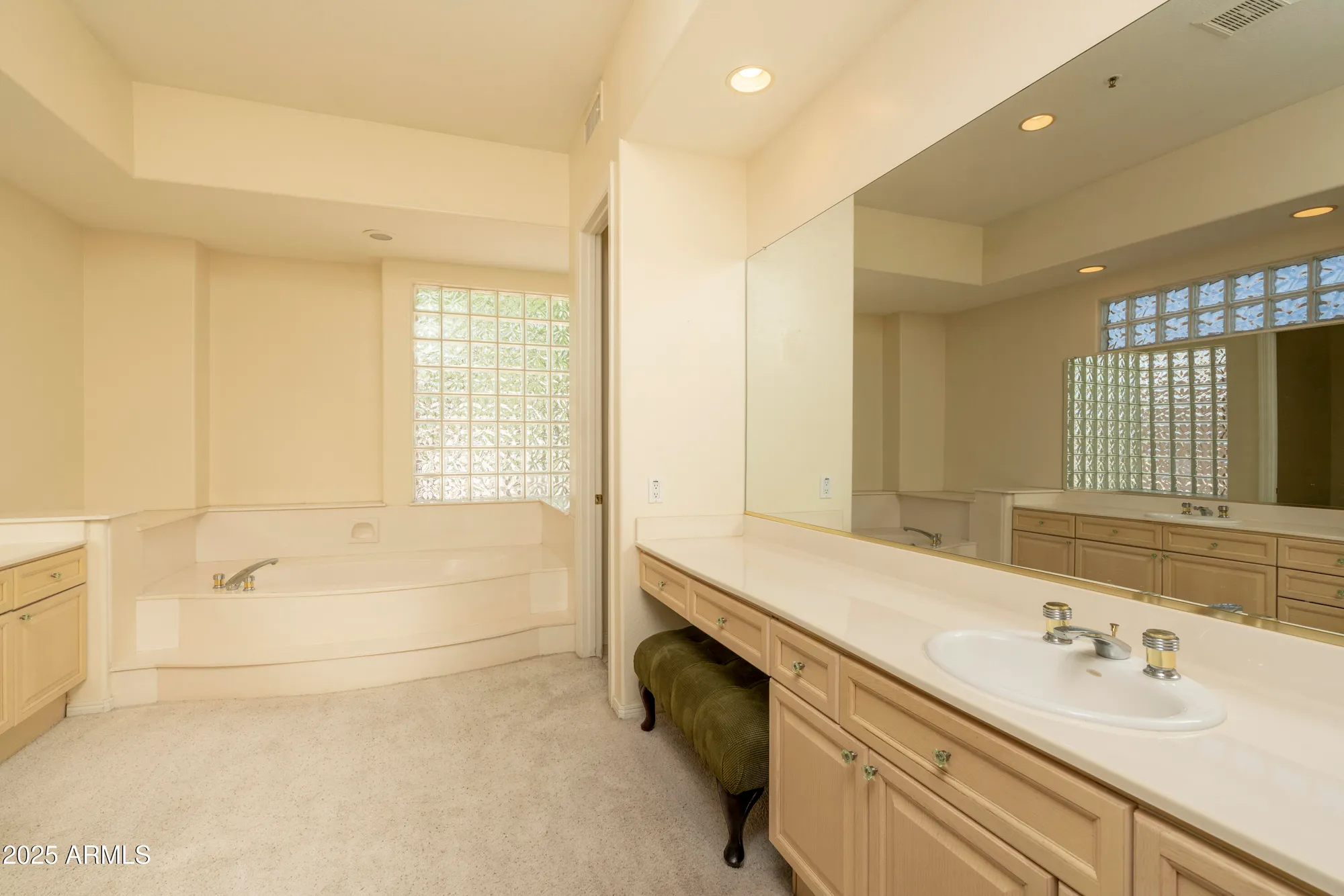 Property Slideshow image 12 of 44 | 6917 e night glow cir, Scottsdale, AZ, 85266