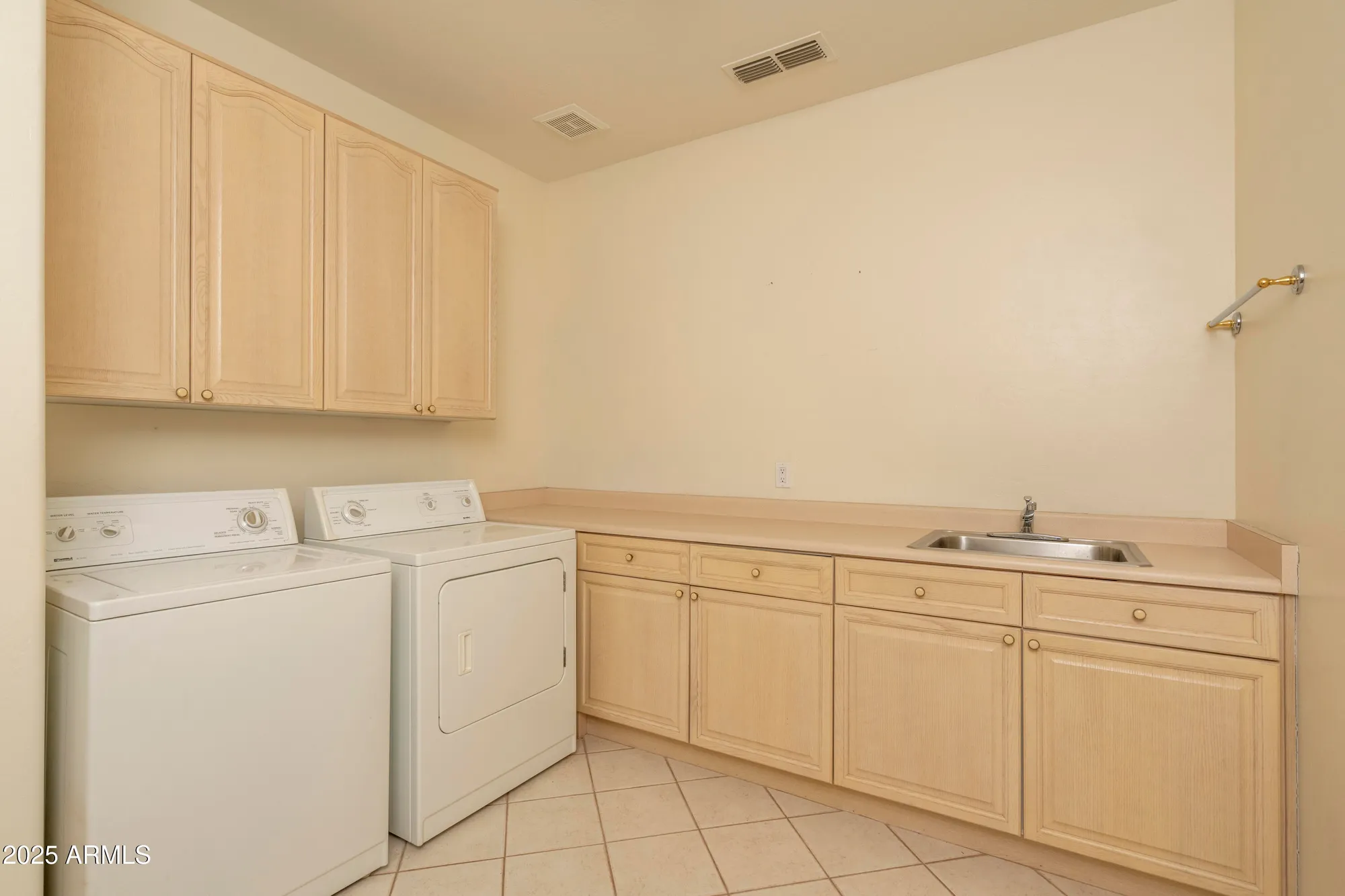 Property Slideshow image 20 of 44 | 6917 e night glow cir, Scottsdale, AZ, 85266