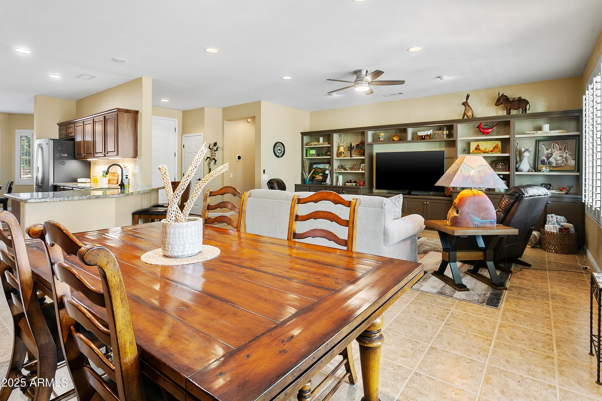 Property Slideshow image 7 of 30 | 18634 n paloma ct, Surprise, AZ, 85387