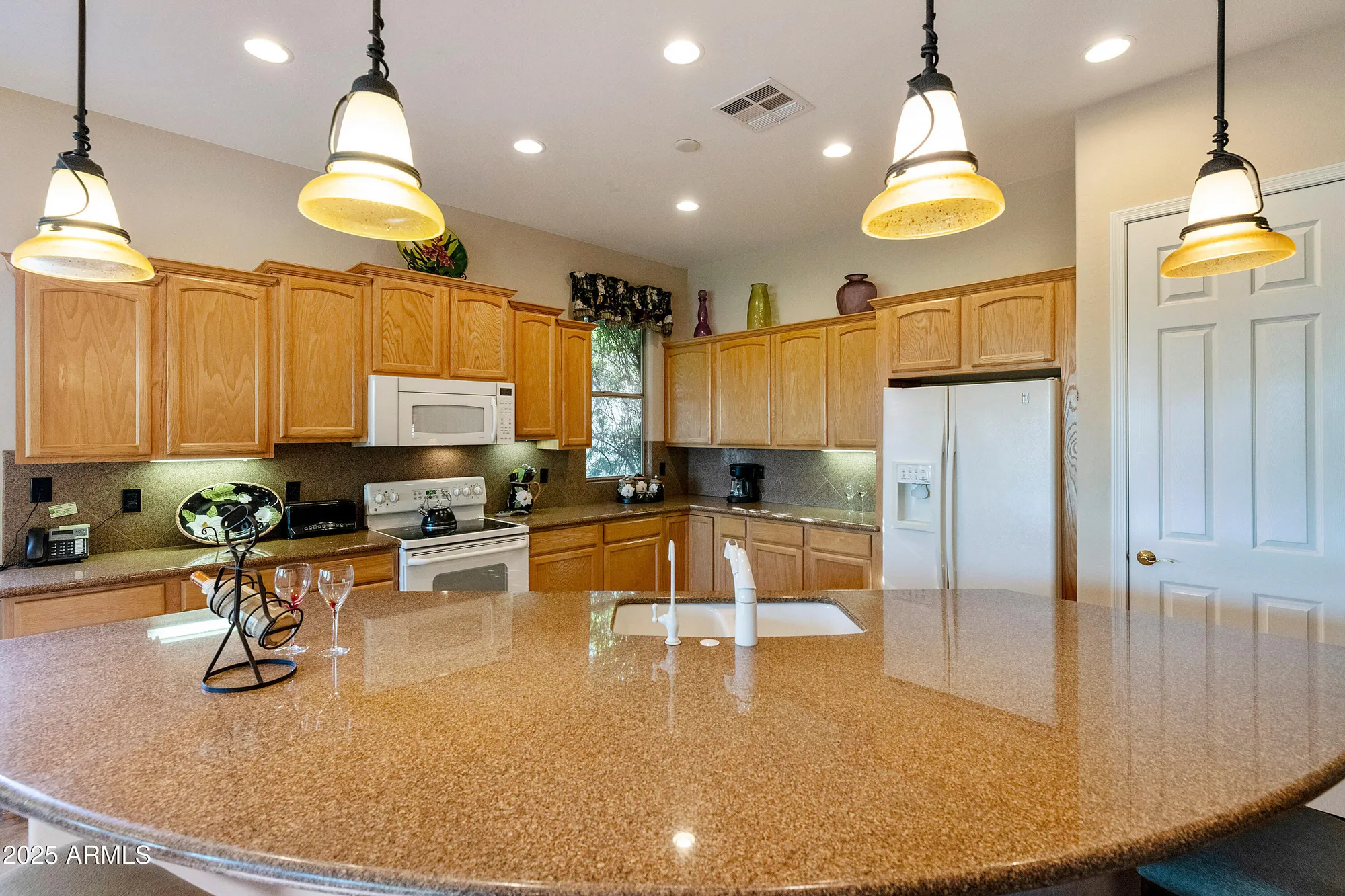 Property Slideshow image 13 of 58 | 4548 e nightingale ln, Gilbert, AZ, 85298