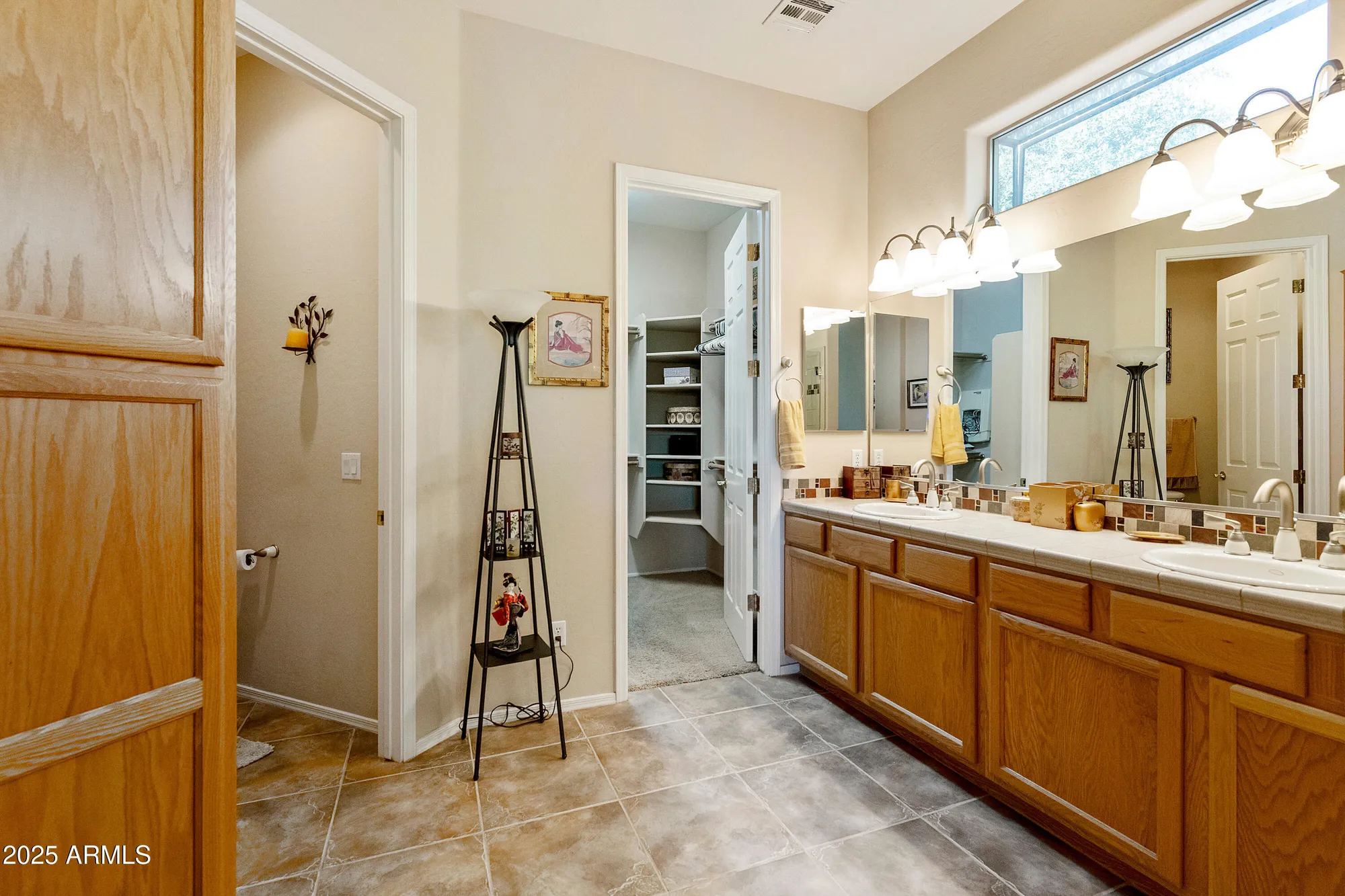 Property Slideshow image 22 of 58 | 4548 e nightingale ln, Gilbert, AZ, 85298