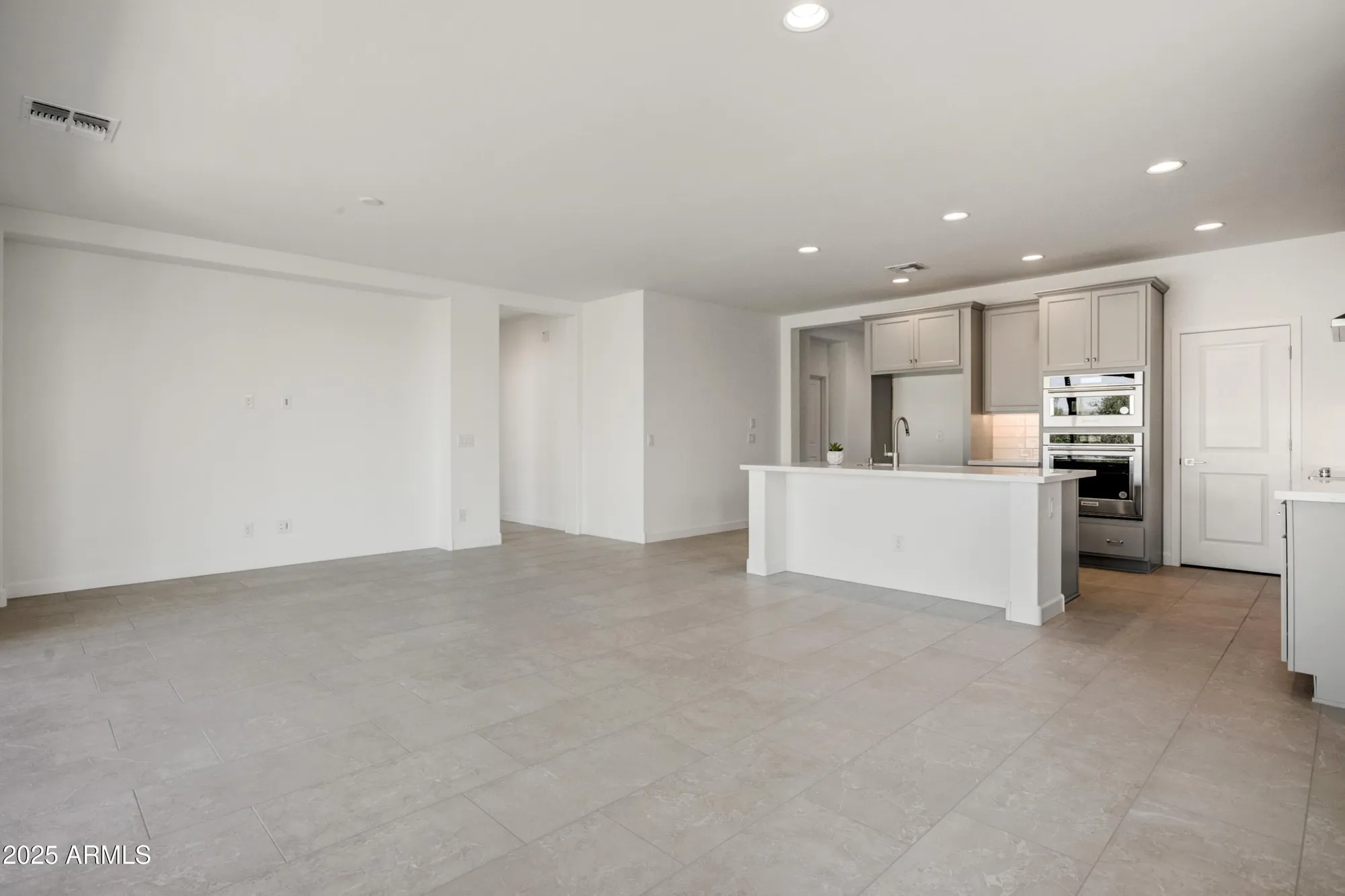 Property Slideshow image 17 of 33 | 4556 painted wagon way, Wickenburg, AZ, 85390