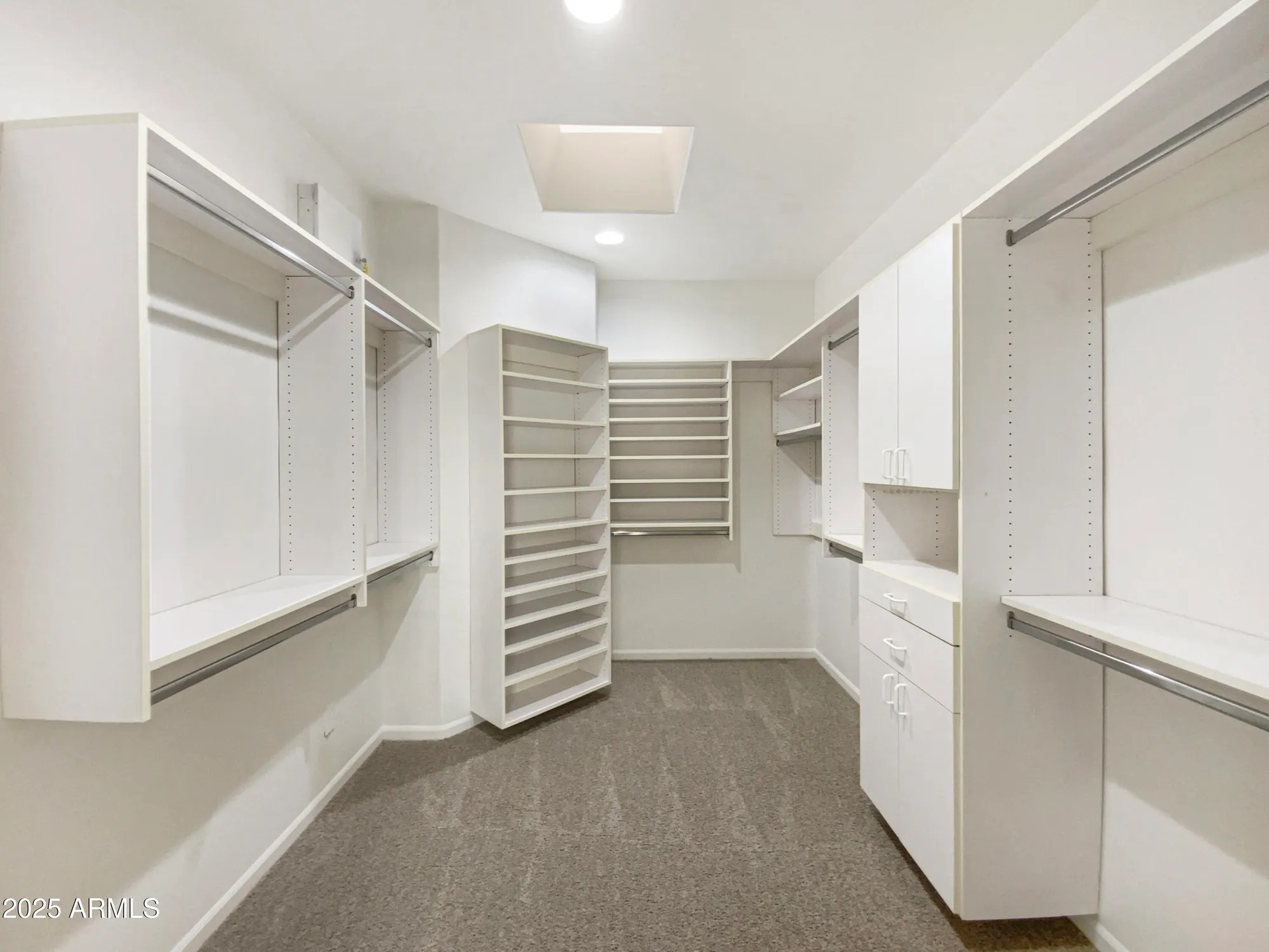 Property Slideshow image 10 of 22 | 25440 s flame tree dr, Sun Lakes, AZ, 85248