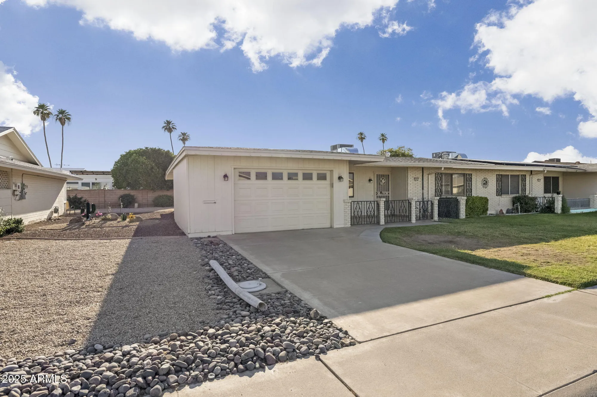 Property Slideshow image 2 of 28 | 10222 n 105th dr, Sun City, AZ, 85351