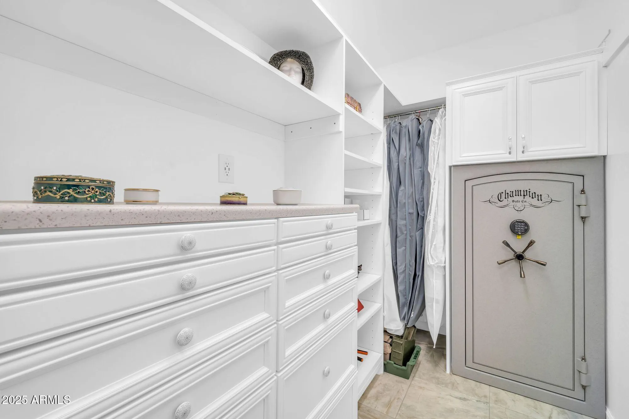 Property Slideshow image 14 of 31 | 16961 w holly st, Goodyear, AZ, 85395