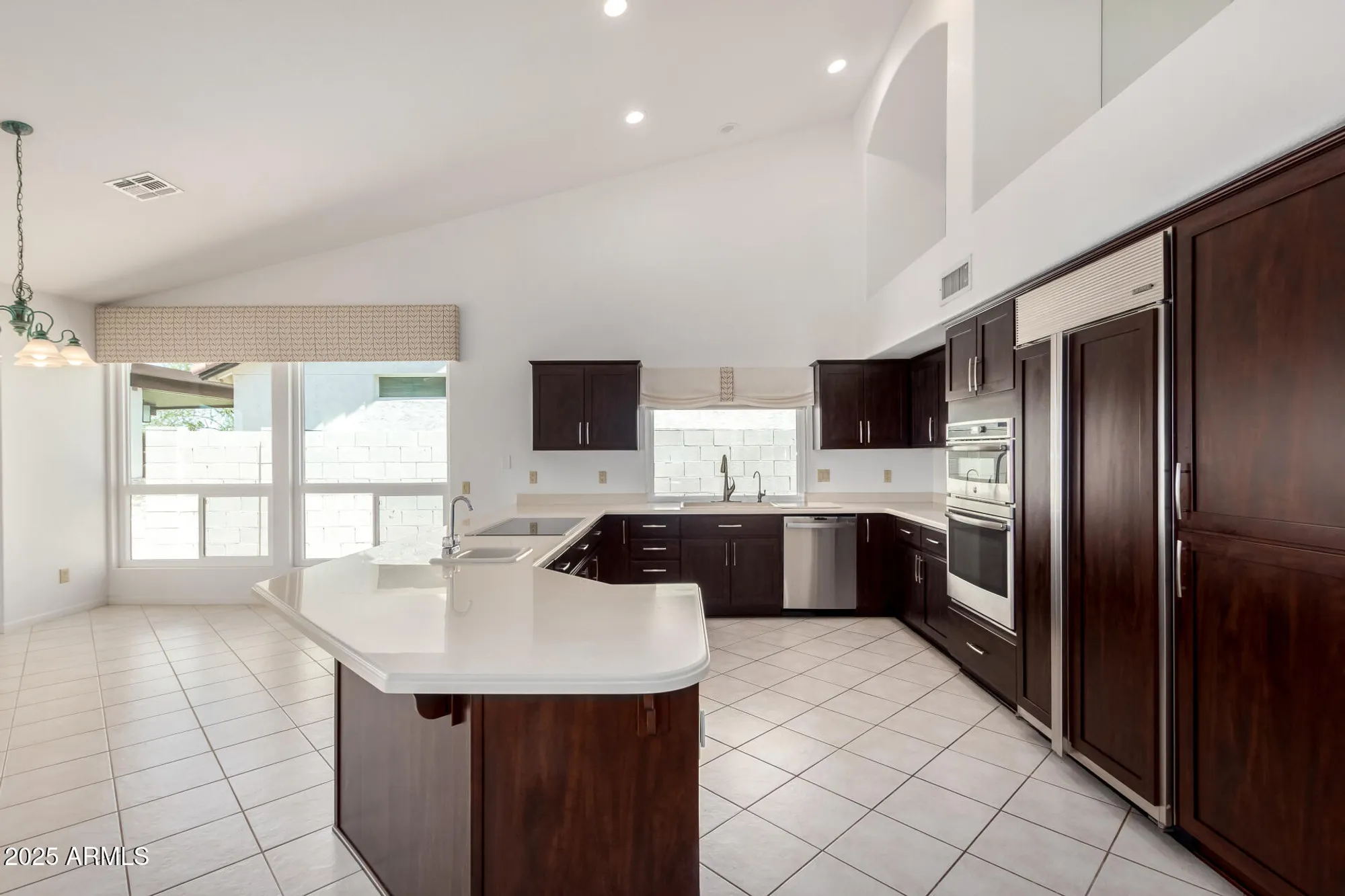 Property Slideshow image 13 of 45 | 9506 e arrowvale dr, Sun Lakes, AZ, 85248