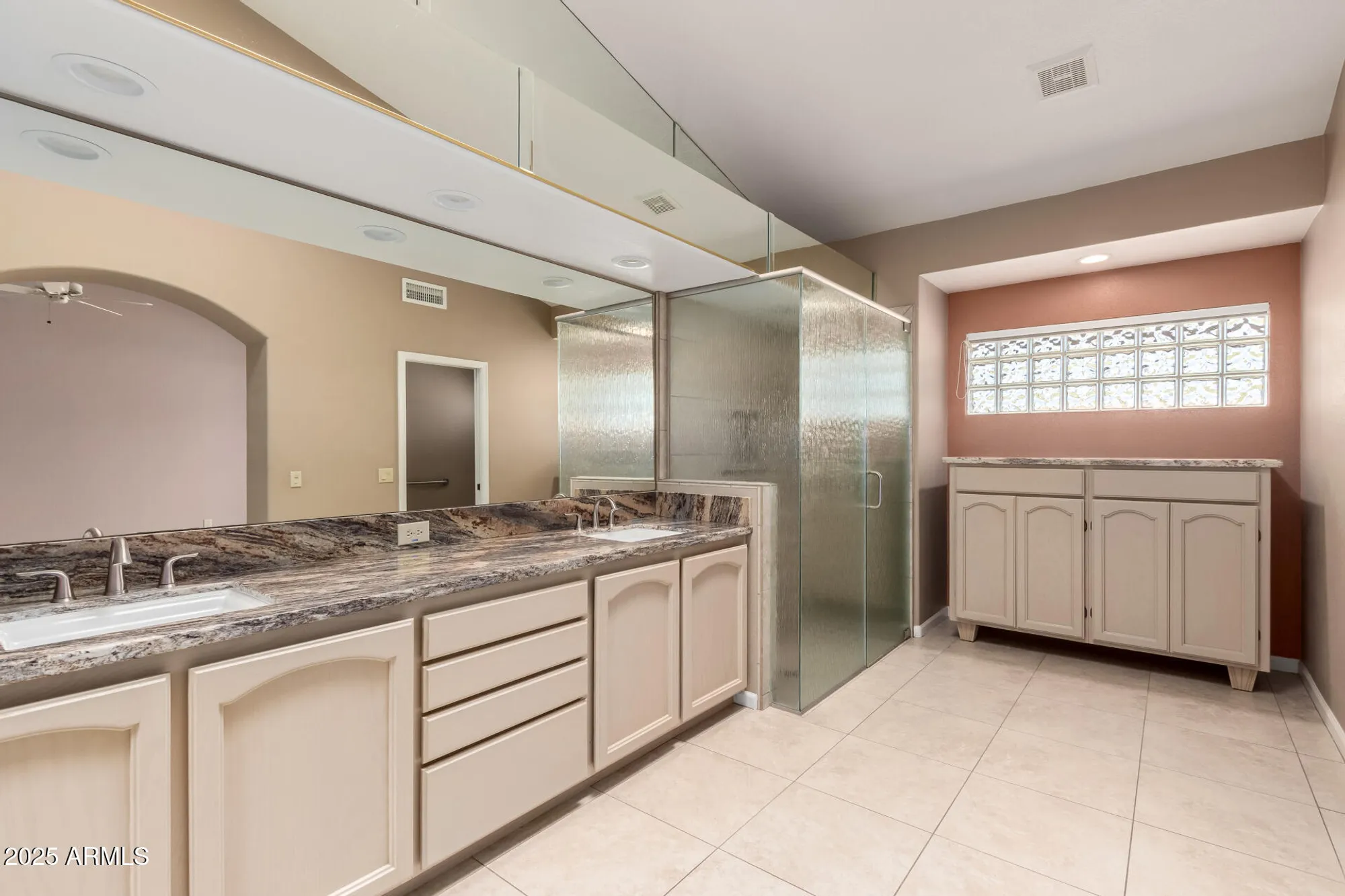 Property Slideshow image 21 of 45 | 9506 e arrowvale dr, Sun Lakes, AZ, 85248