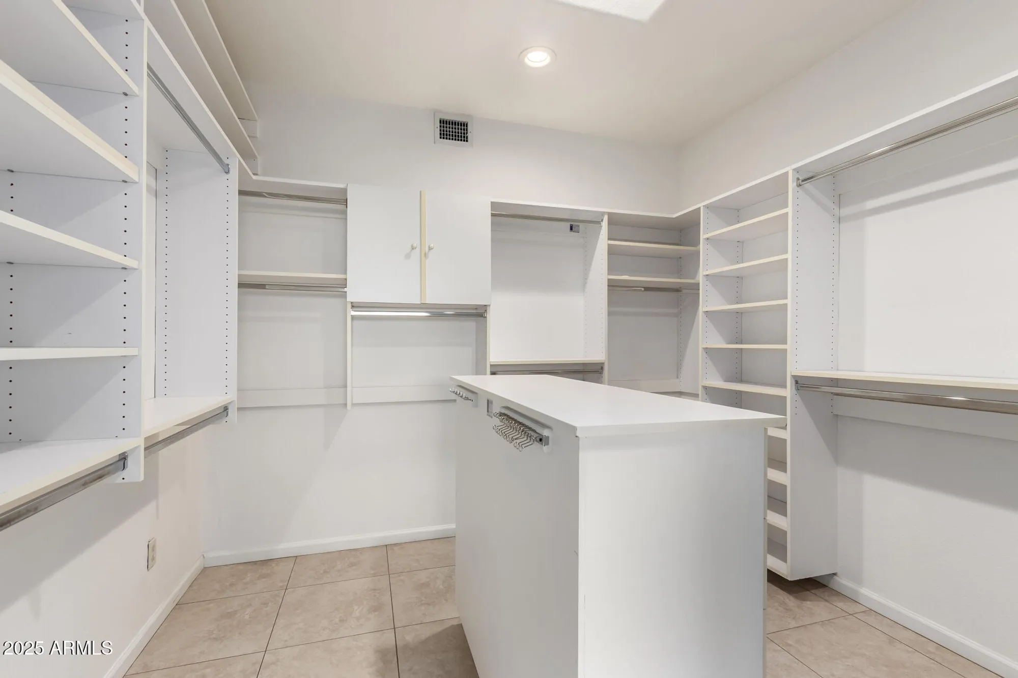 Property Slideshow image 23 of 45 | 9506 e arrowvale dr, Sun Lakes, AZ, 85248