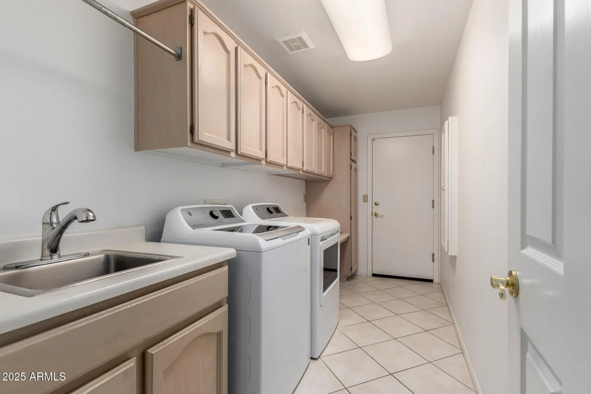 Property Slideshow image 35 of 45 | 9506 e arrowvale dr, Sun Lakes, AZ, 85248