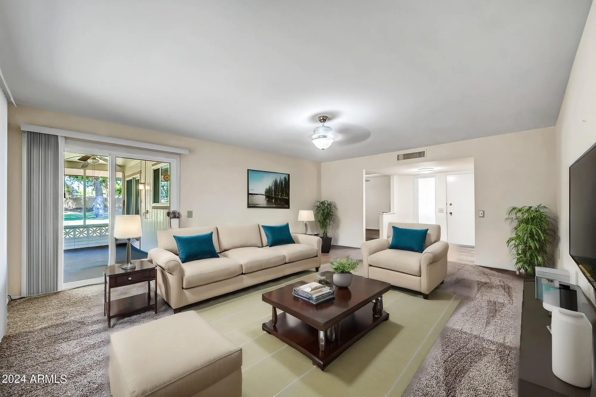 Property Slideshow image 4 of 30 | 16842 n 103rd dr, Sun City, AZ, 85351