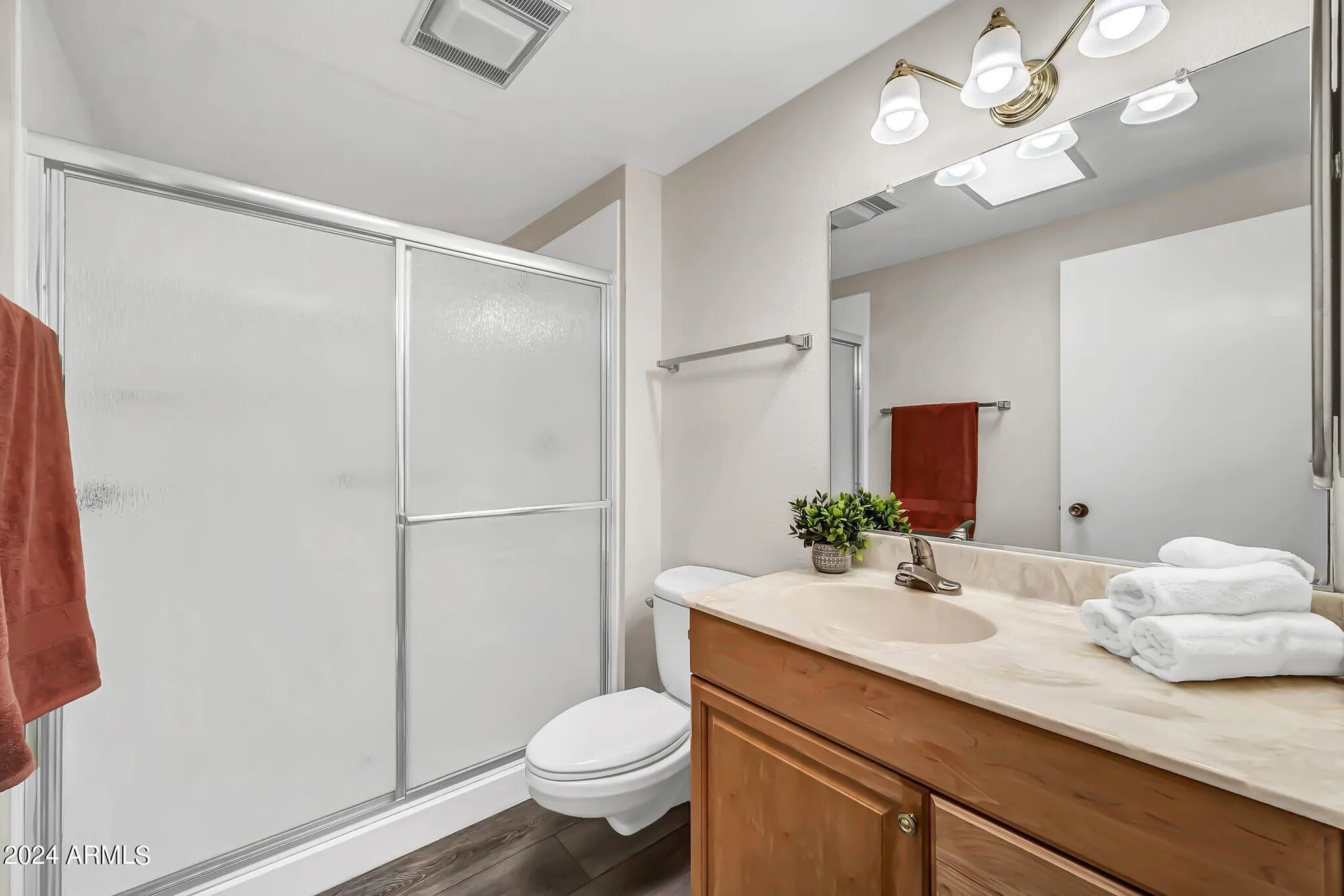 Property Slideshow image 13 of 30 | 16842 n 103rd dr, Sun City, AZ, 85351