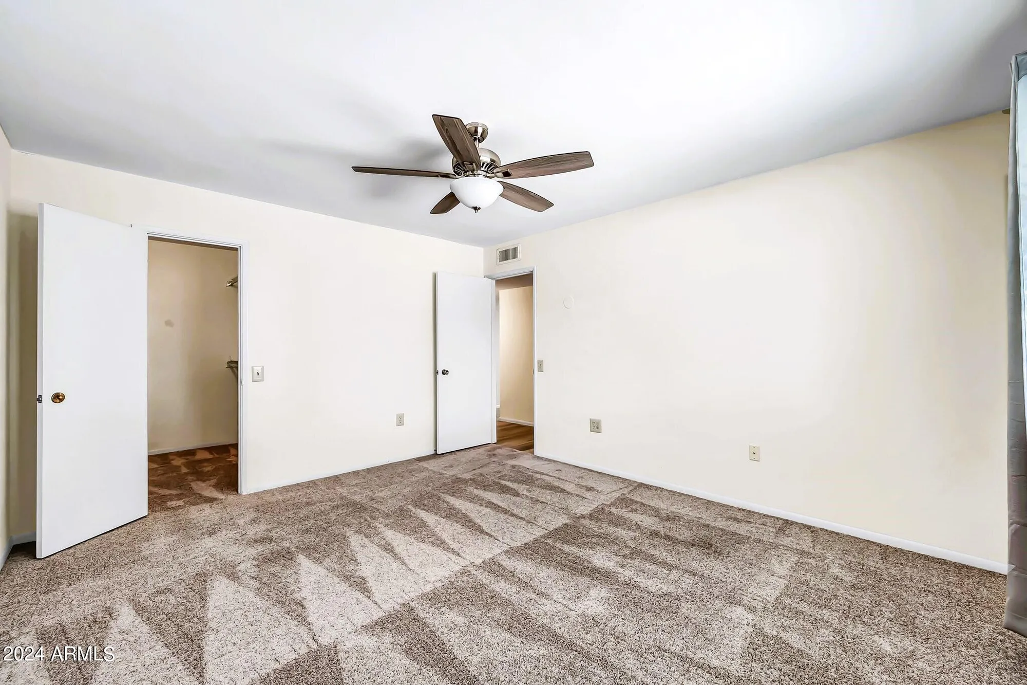 Property Slideshow image 18 of 30 | 16842 n 103rd dr, Sun City, AZ, 85351