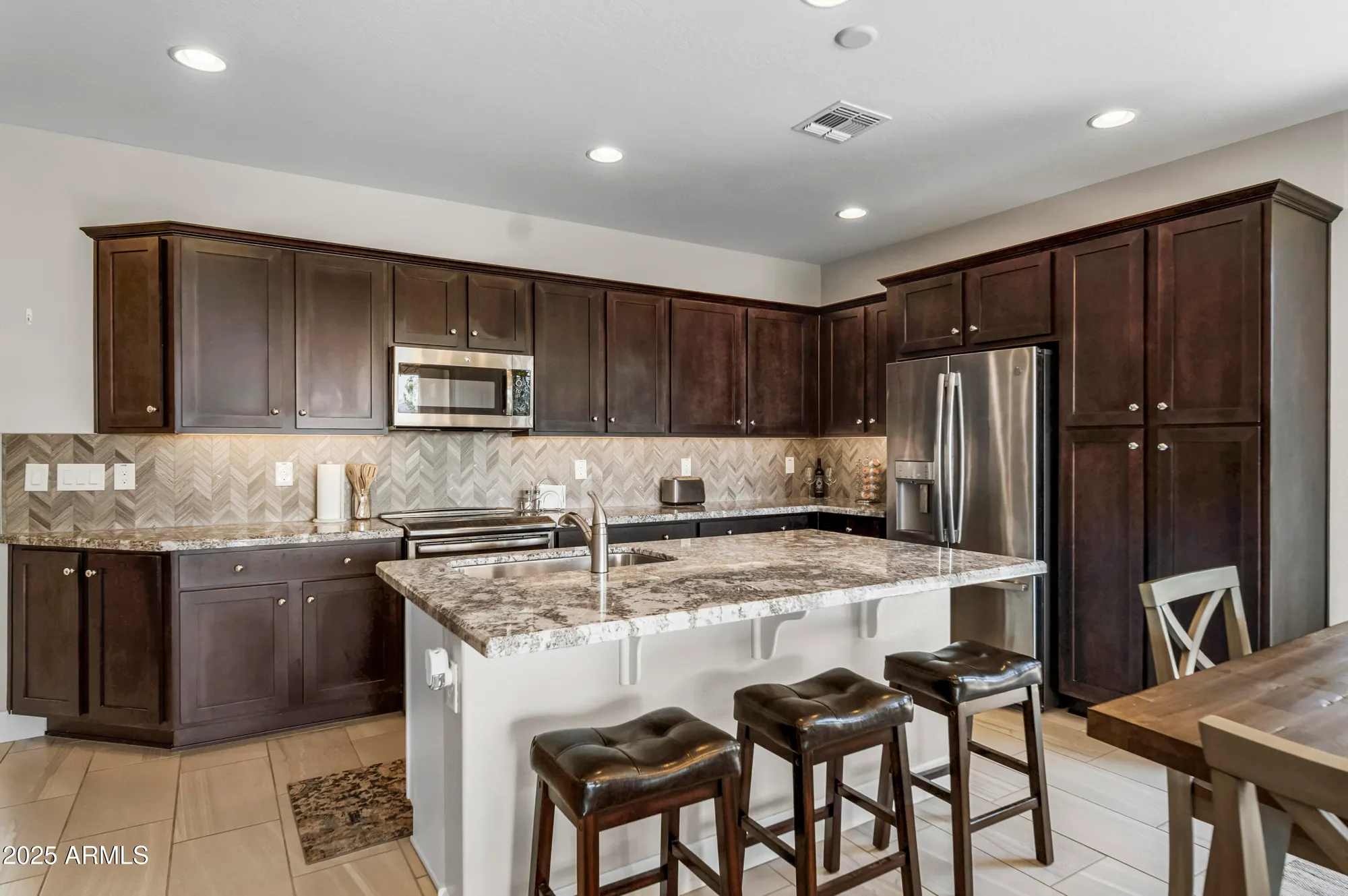 Property Slideshow image 7 of 37 | 3875 goldmine canyon way, Wickenburg, AZ, 85390