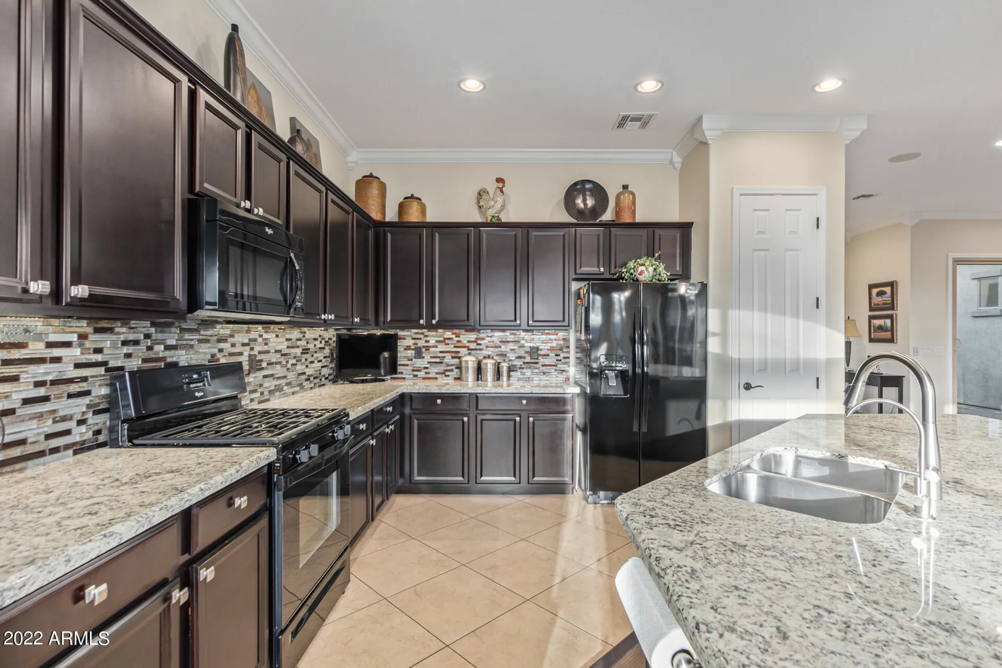 Property Slideshow image 10 of 96 | 16436 s 176th ln, Goodyear, AZ, 85338