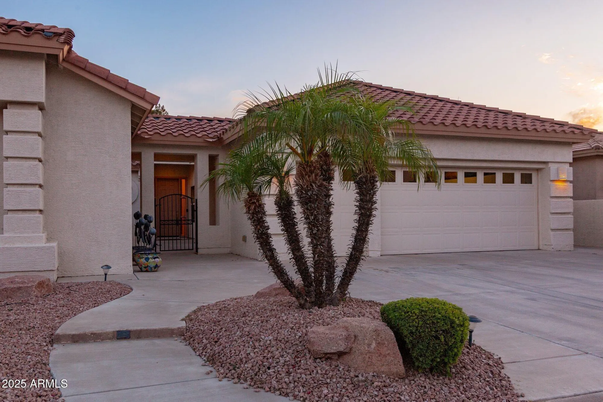 Property Slideshow image 18 of 89 | 24508 s lakeway cir, Sun Lakes, AZ, 85248