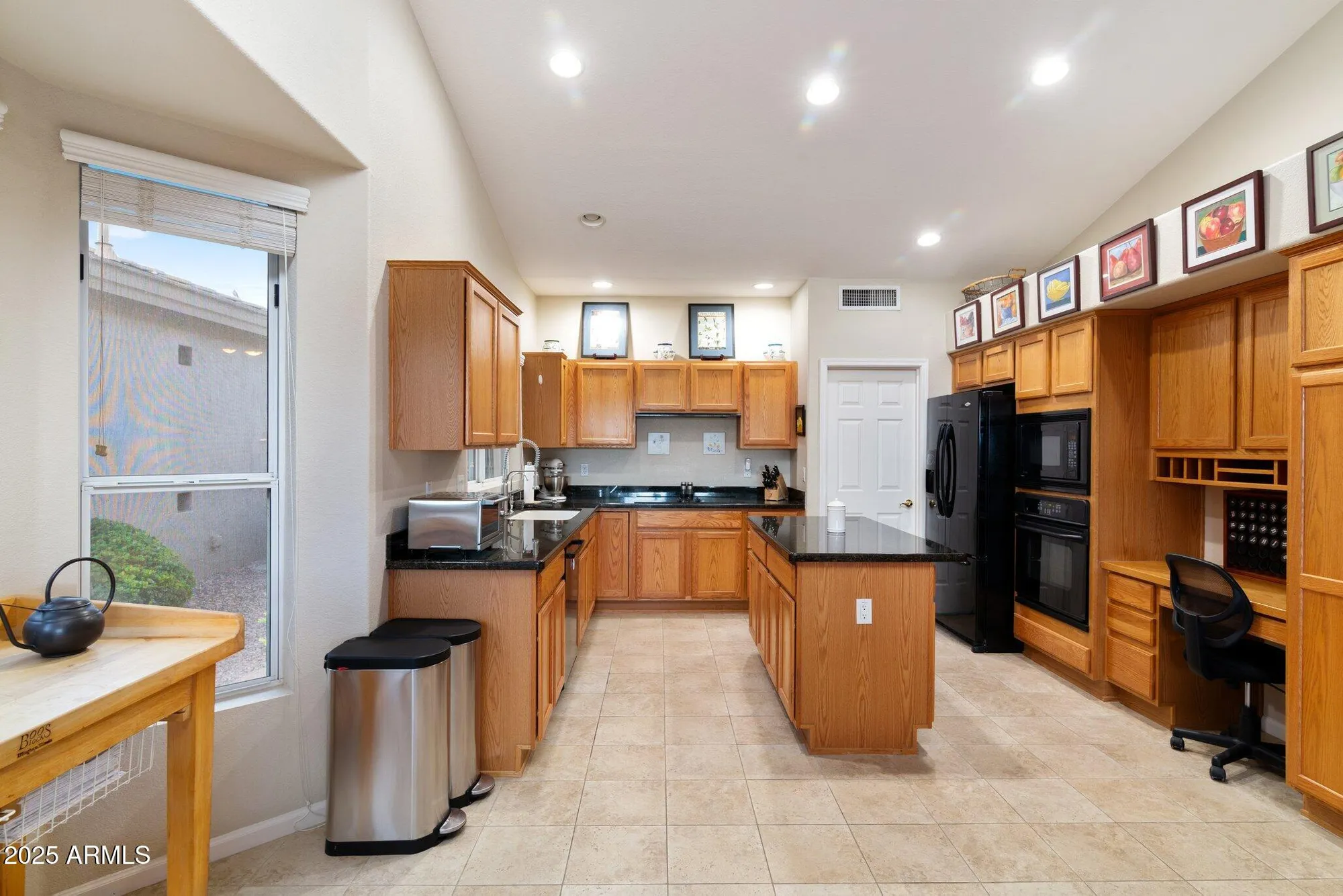 Property Slideshow image 13 of 89 | 24508 s lakeway cir, Sun Lakes, AZ, 85248